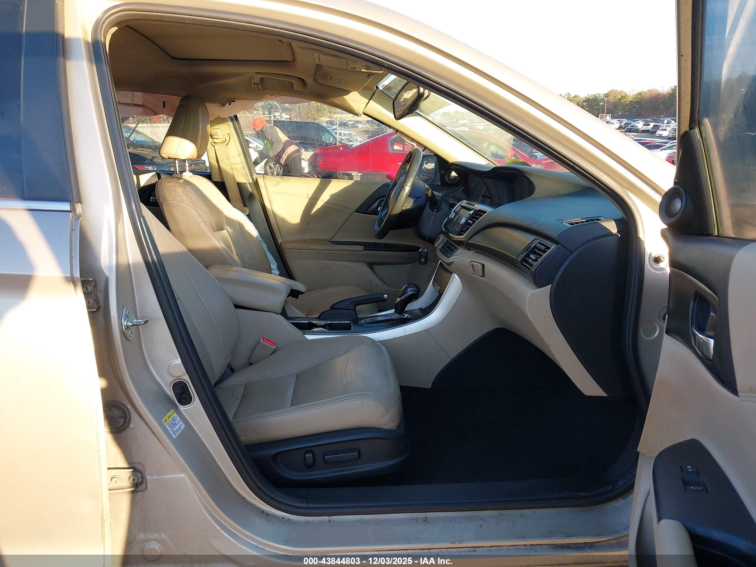 HONDA ACCORD image 5