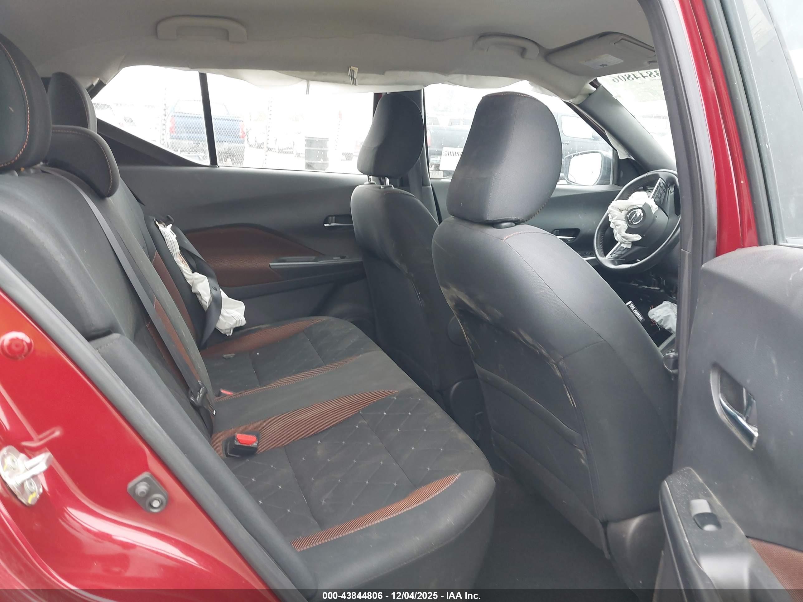 NISSAN KICKS image 8