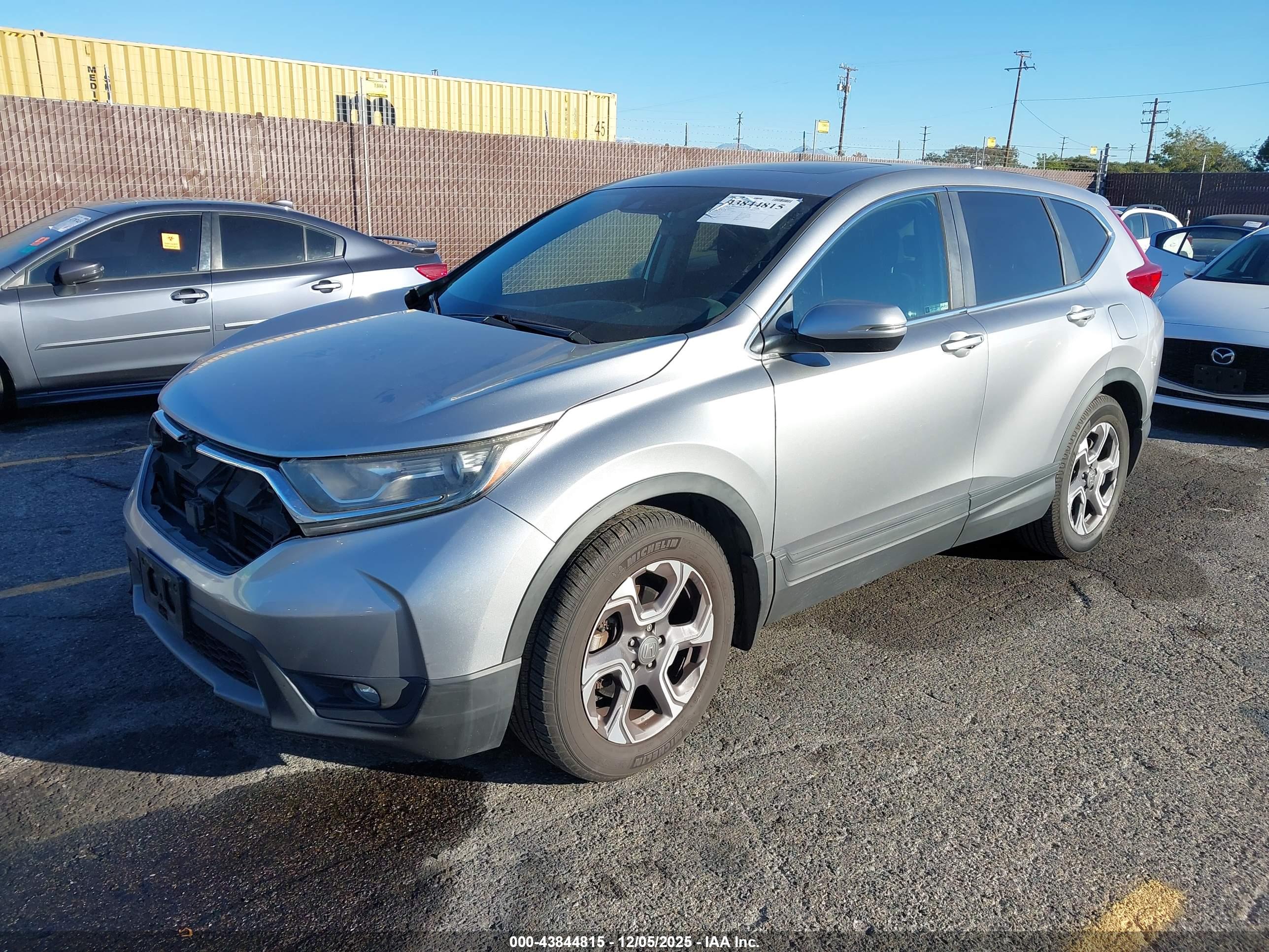 HONDA CR-V image 2