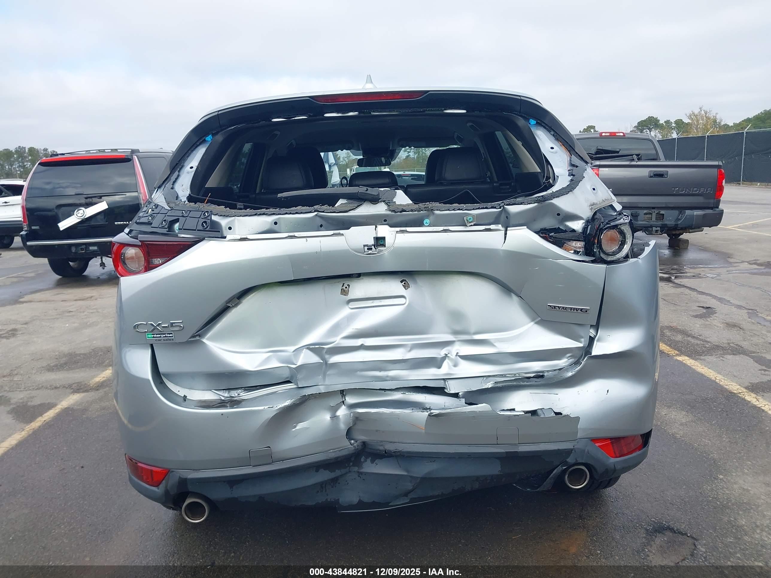 MAZDA CX-5 image 6