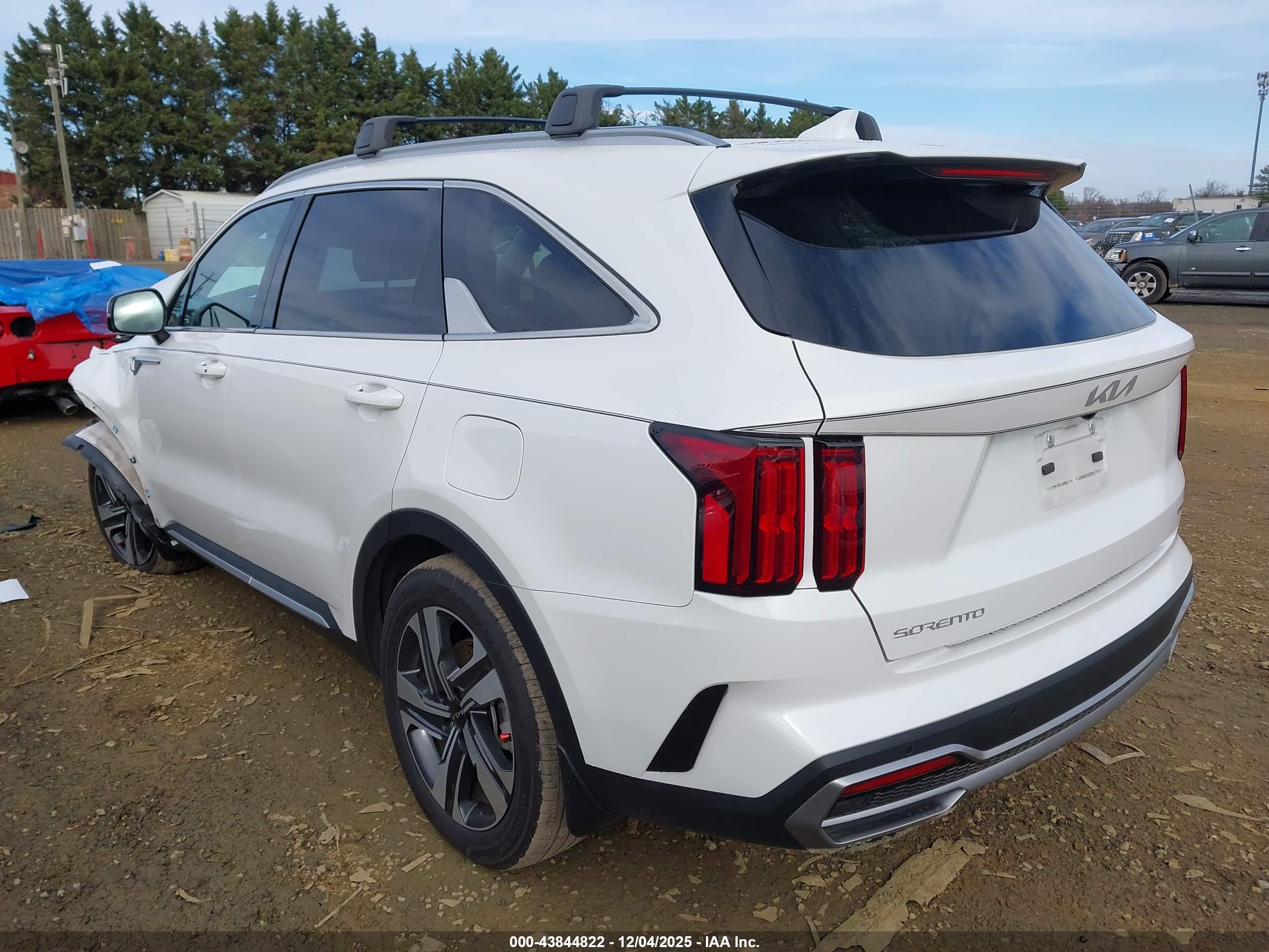 KIA SORENTO image 3