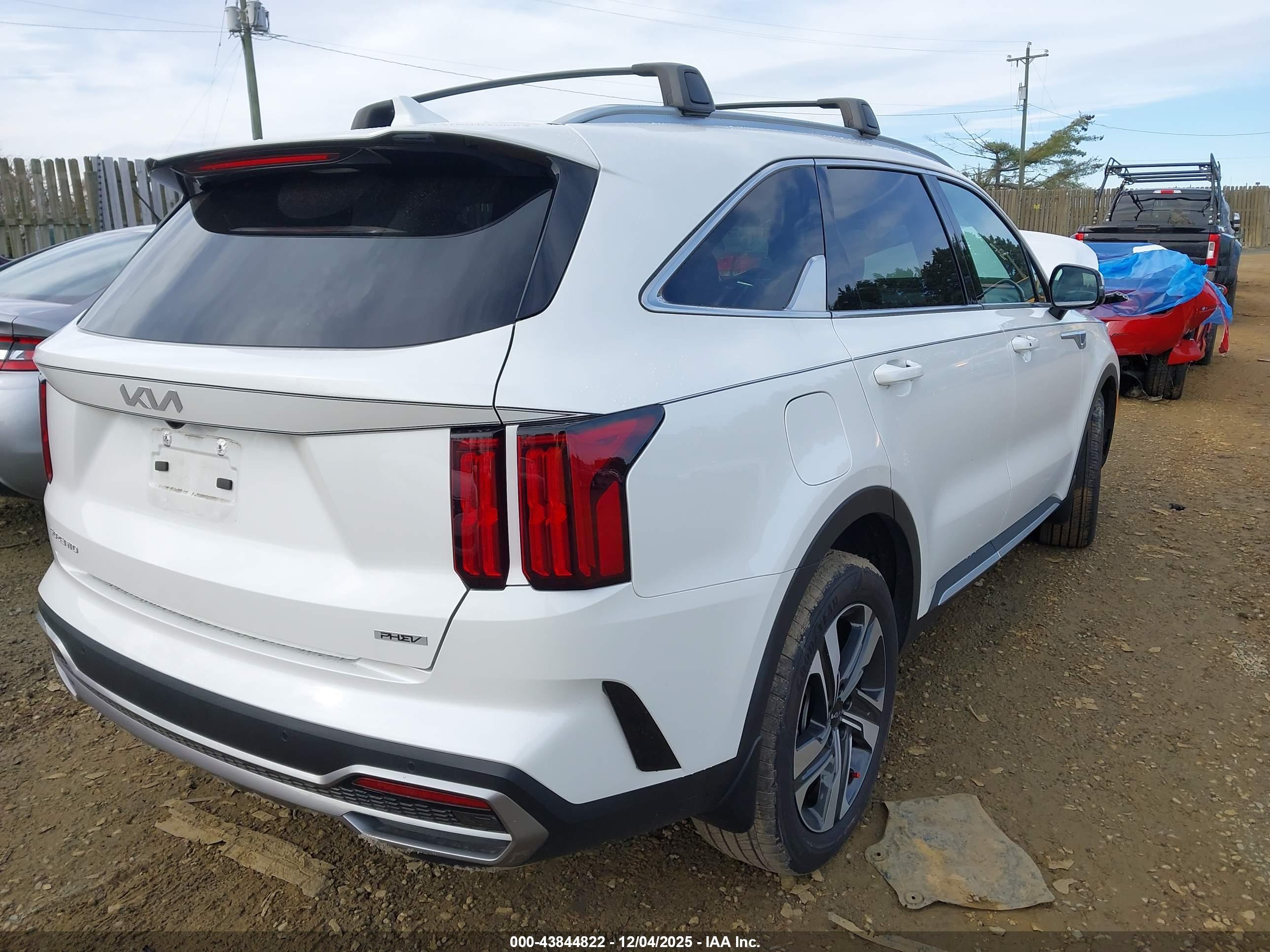 KIA SORENTO image 4
