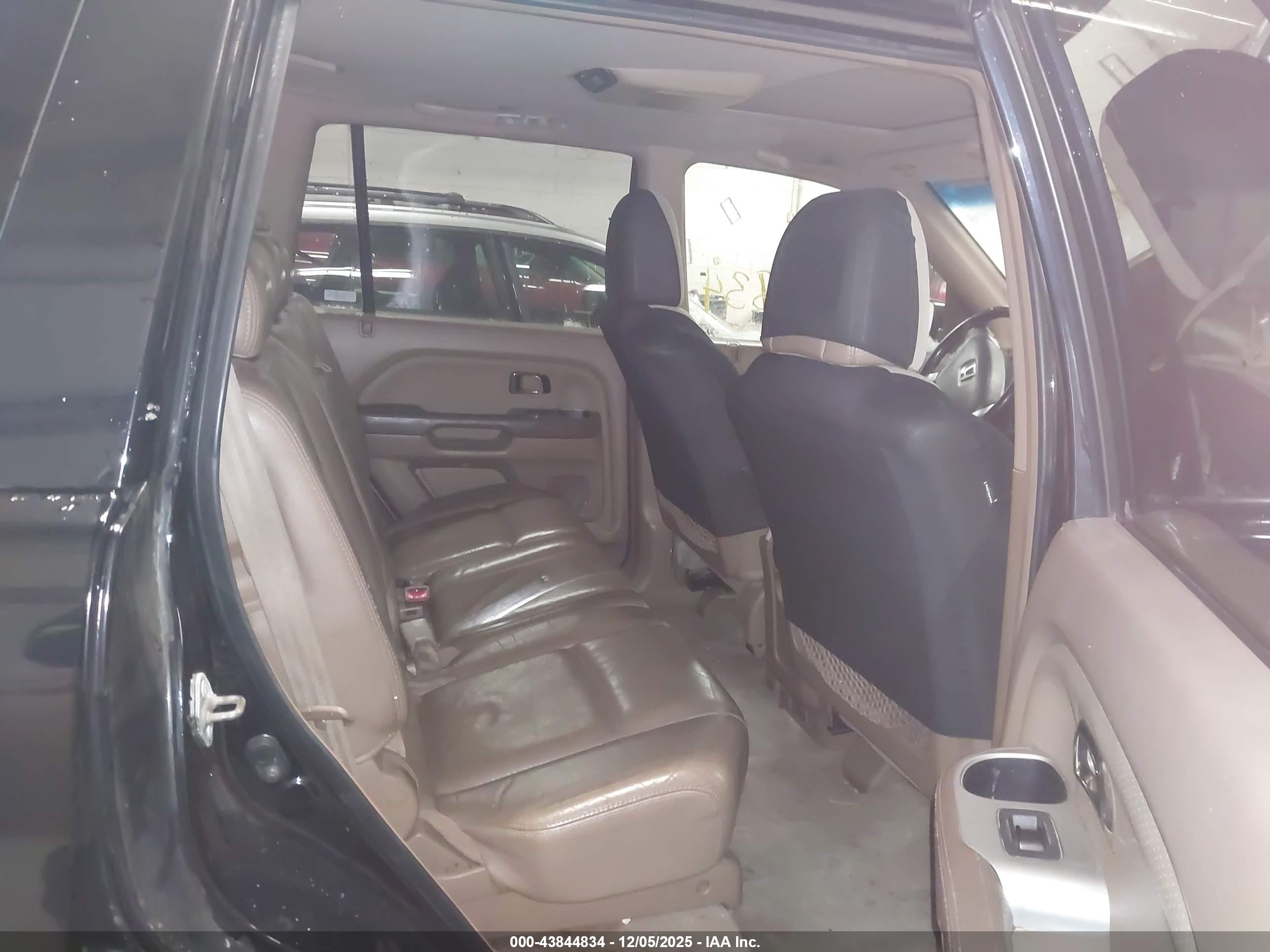 HONDA PILOT image 8