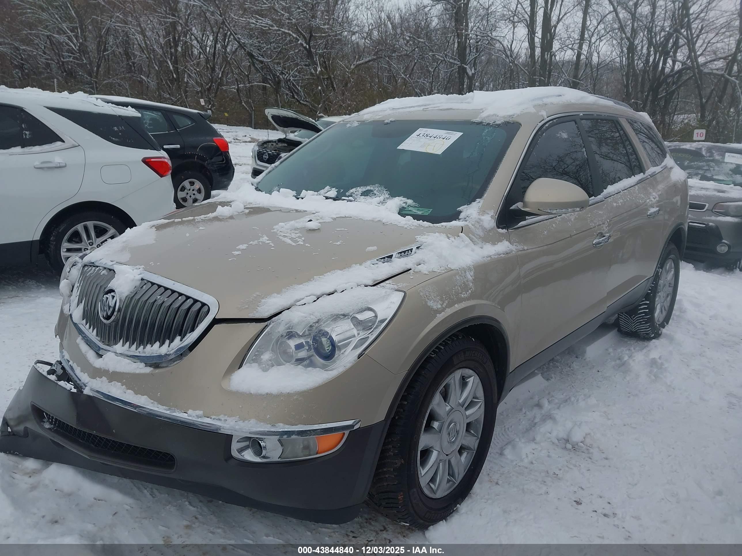 BUICK ENCLAVE image 2