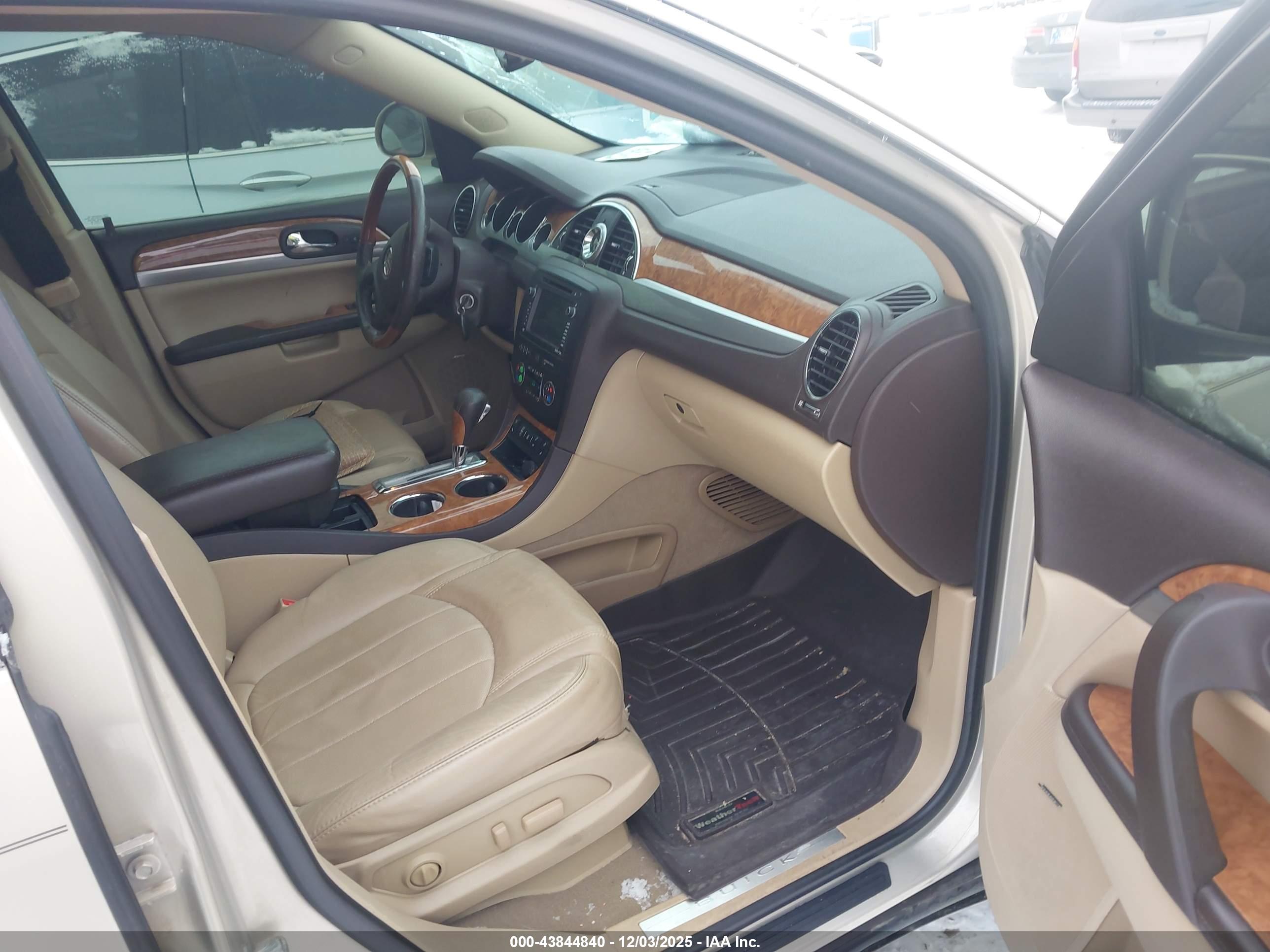 BUICK ENCLAVE image 5