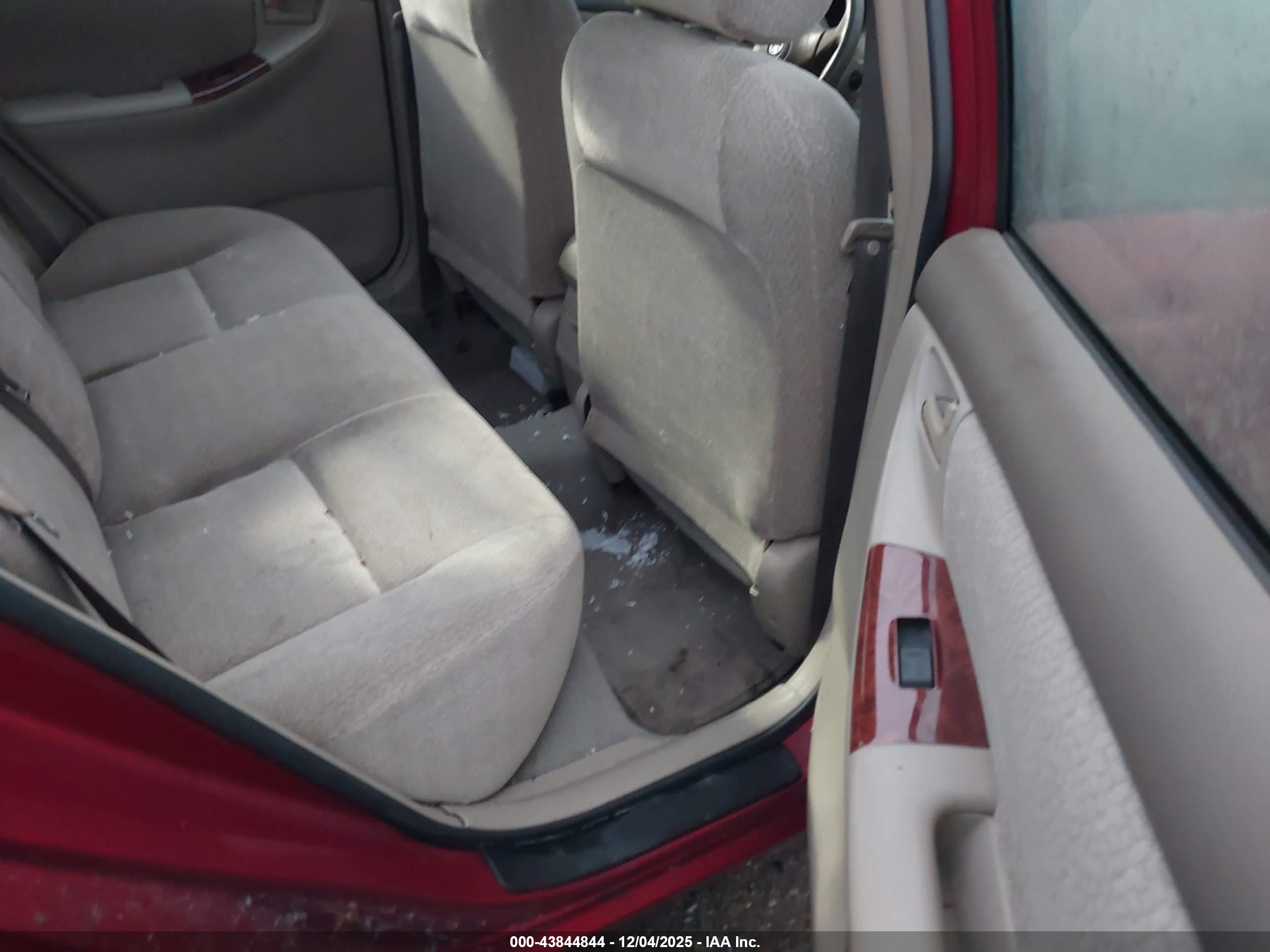 TOYOTA COROLLA image 8