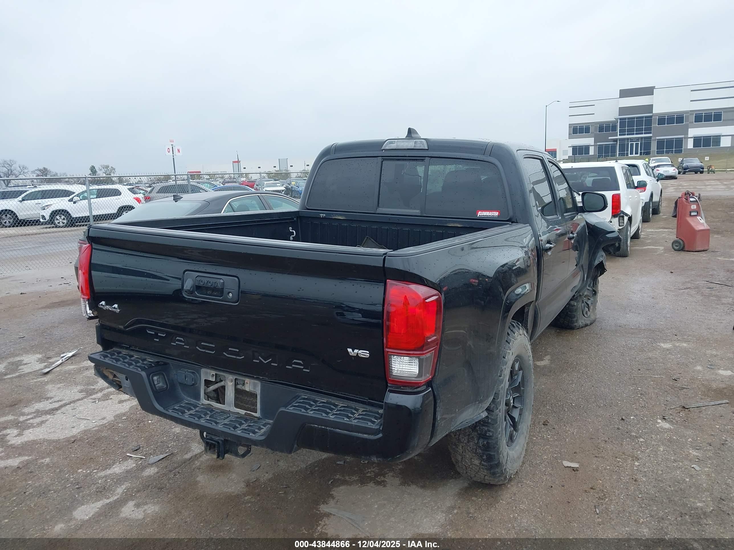TOYOTA TACOMA image 4