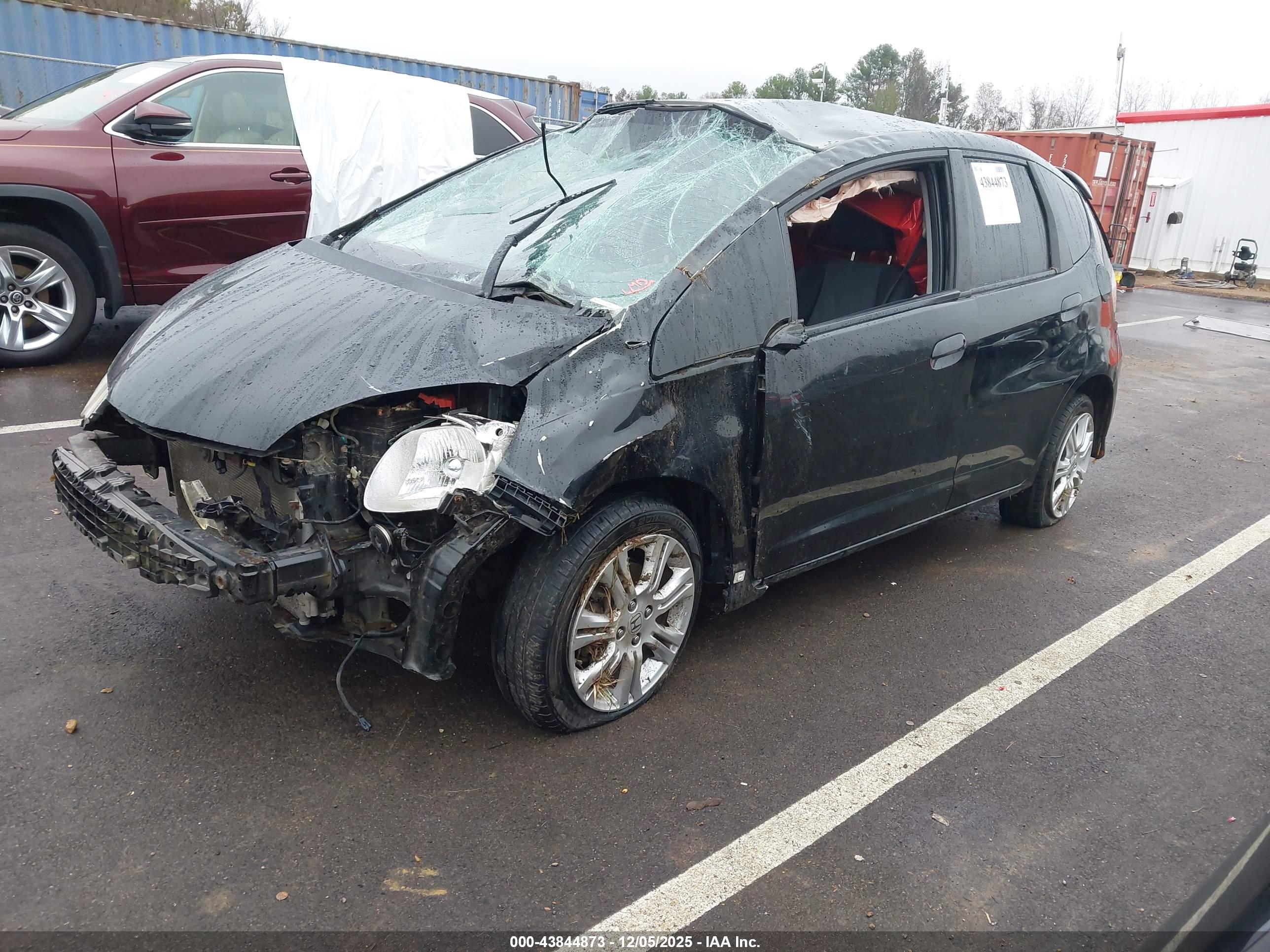 HONDA FIT image 2
