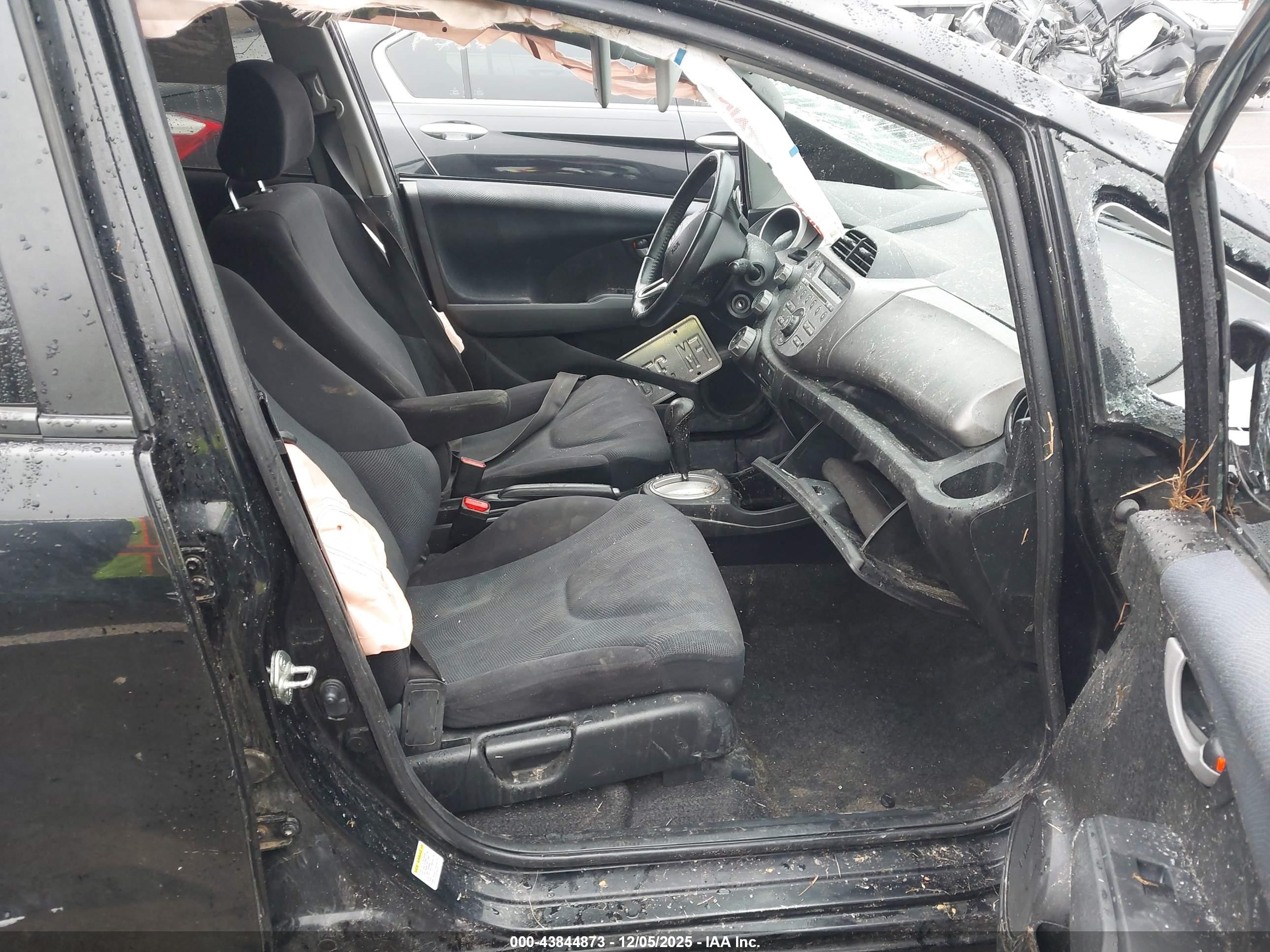 HONDA FIT image 5