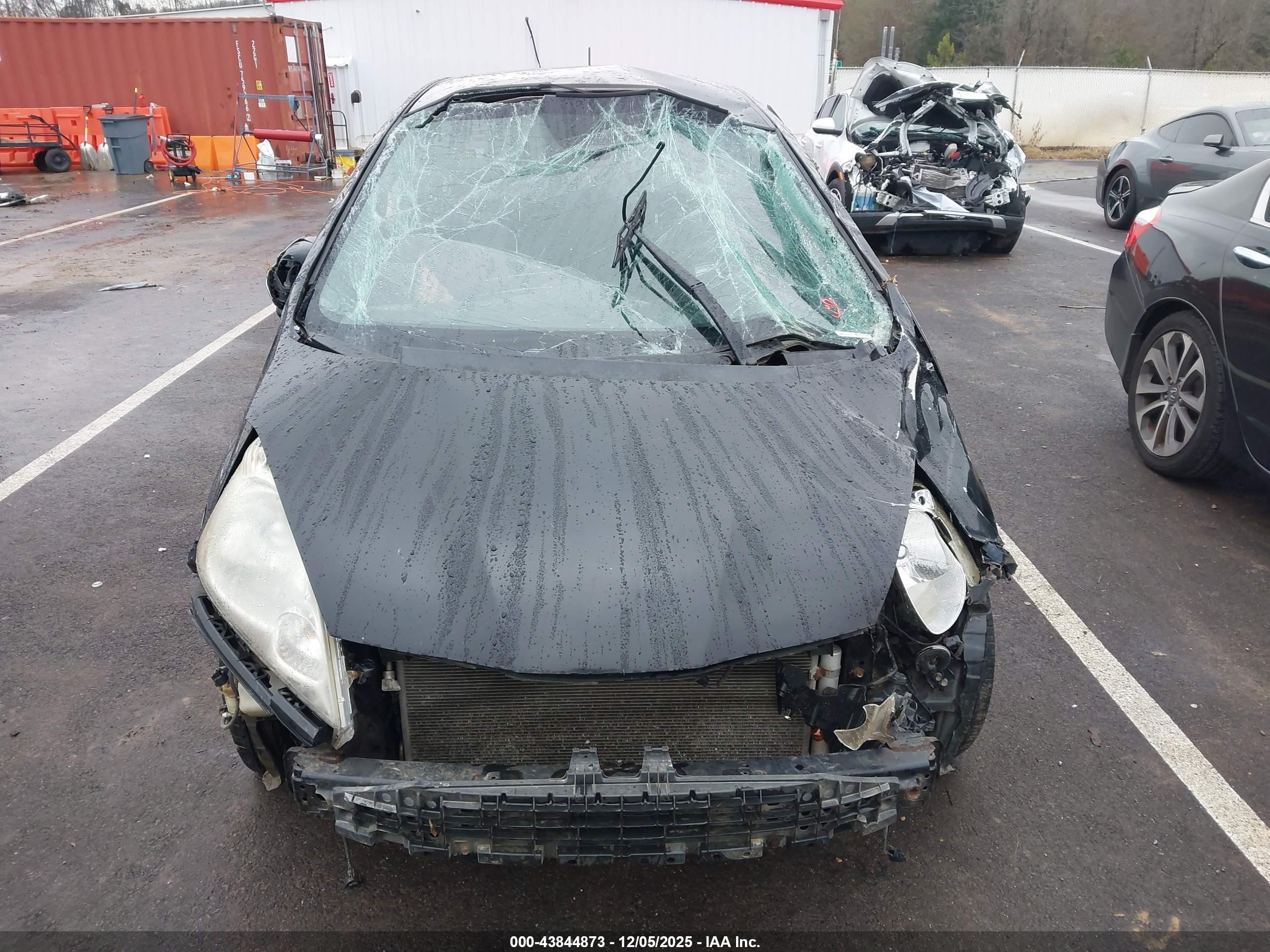 HONDA FIT image 6