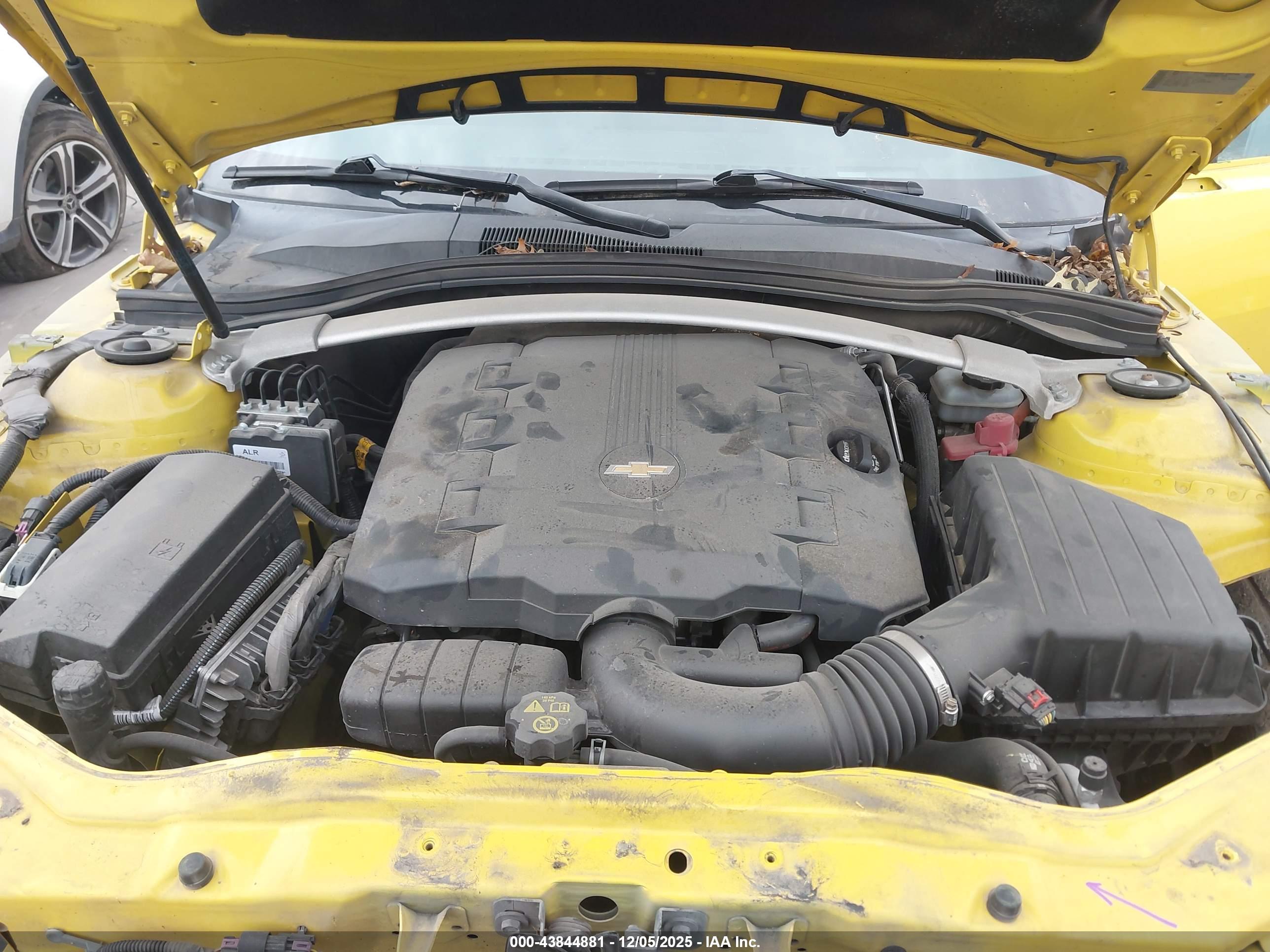 CHEVROLET CAMARO image 10
