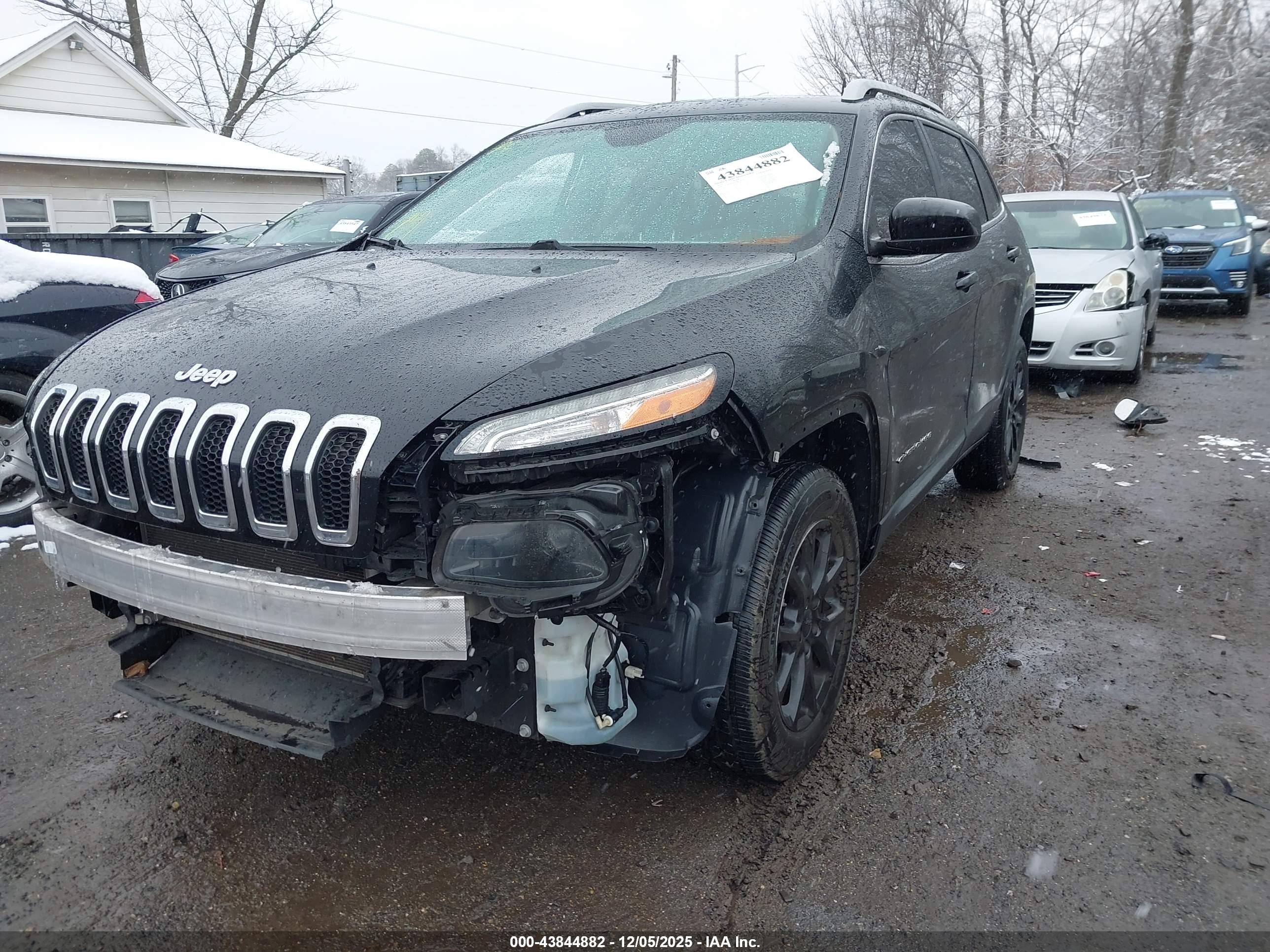JEEP CHEROKEE image 6