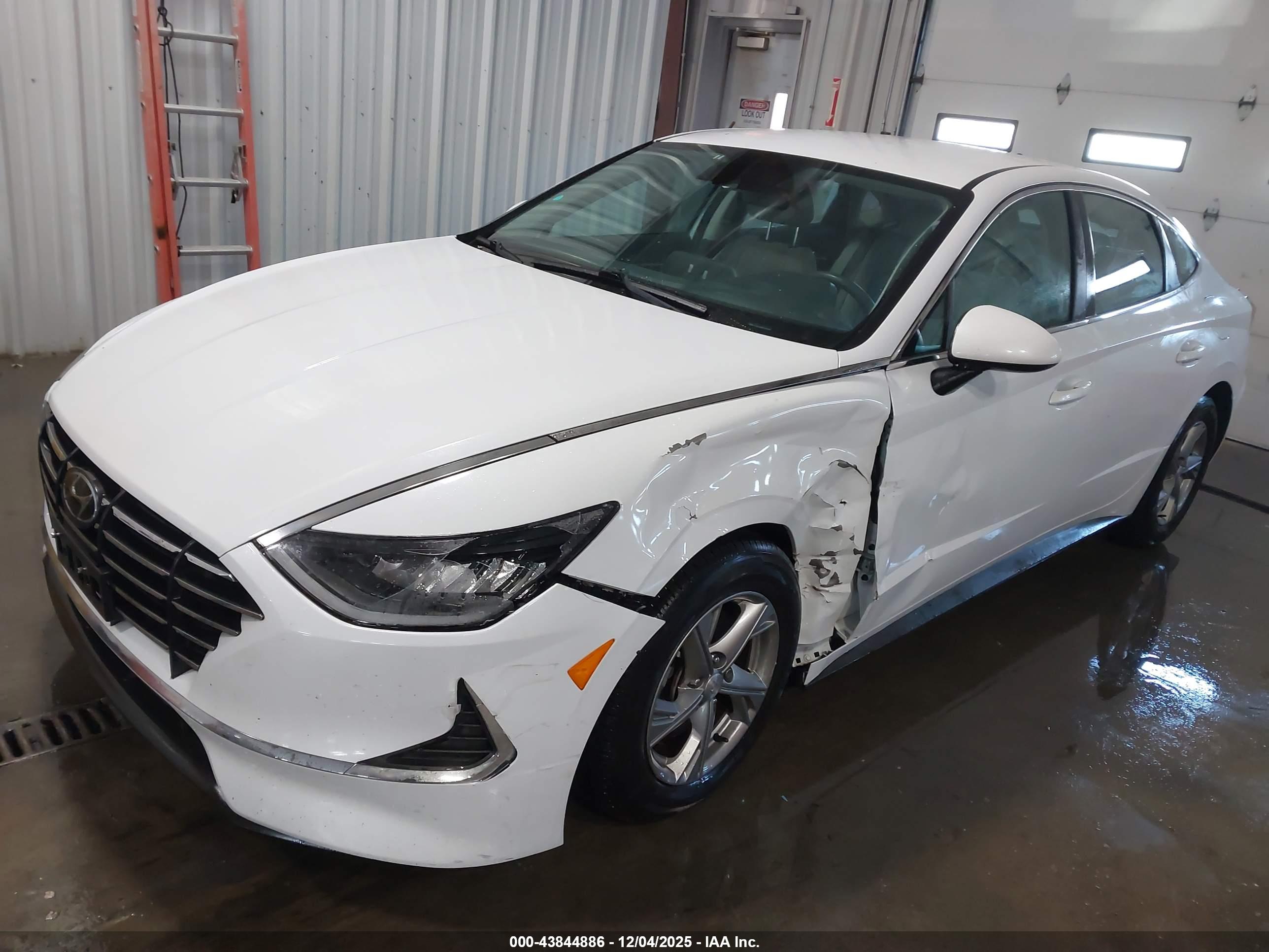 HYUNDAI SONATA image 2