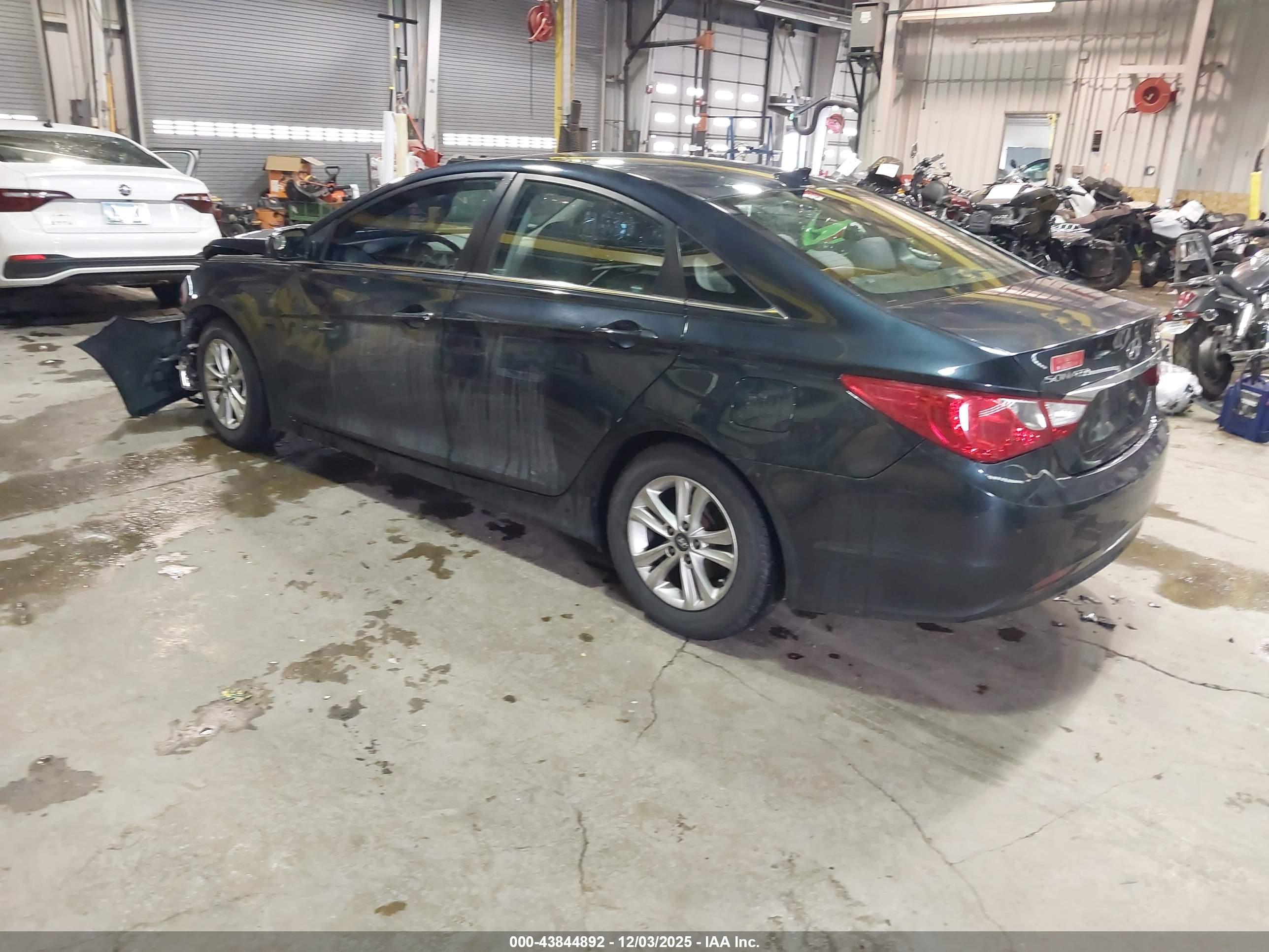 HYUNDAI SONATA image 3
