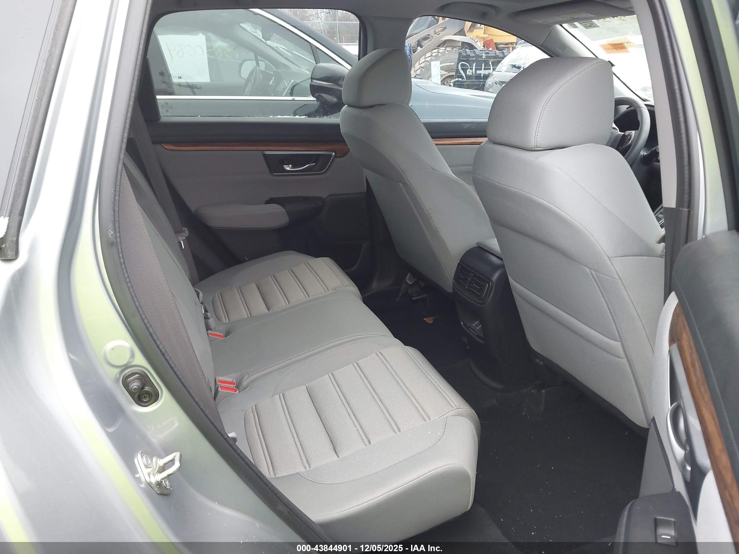 HONDA CR-V image 8