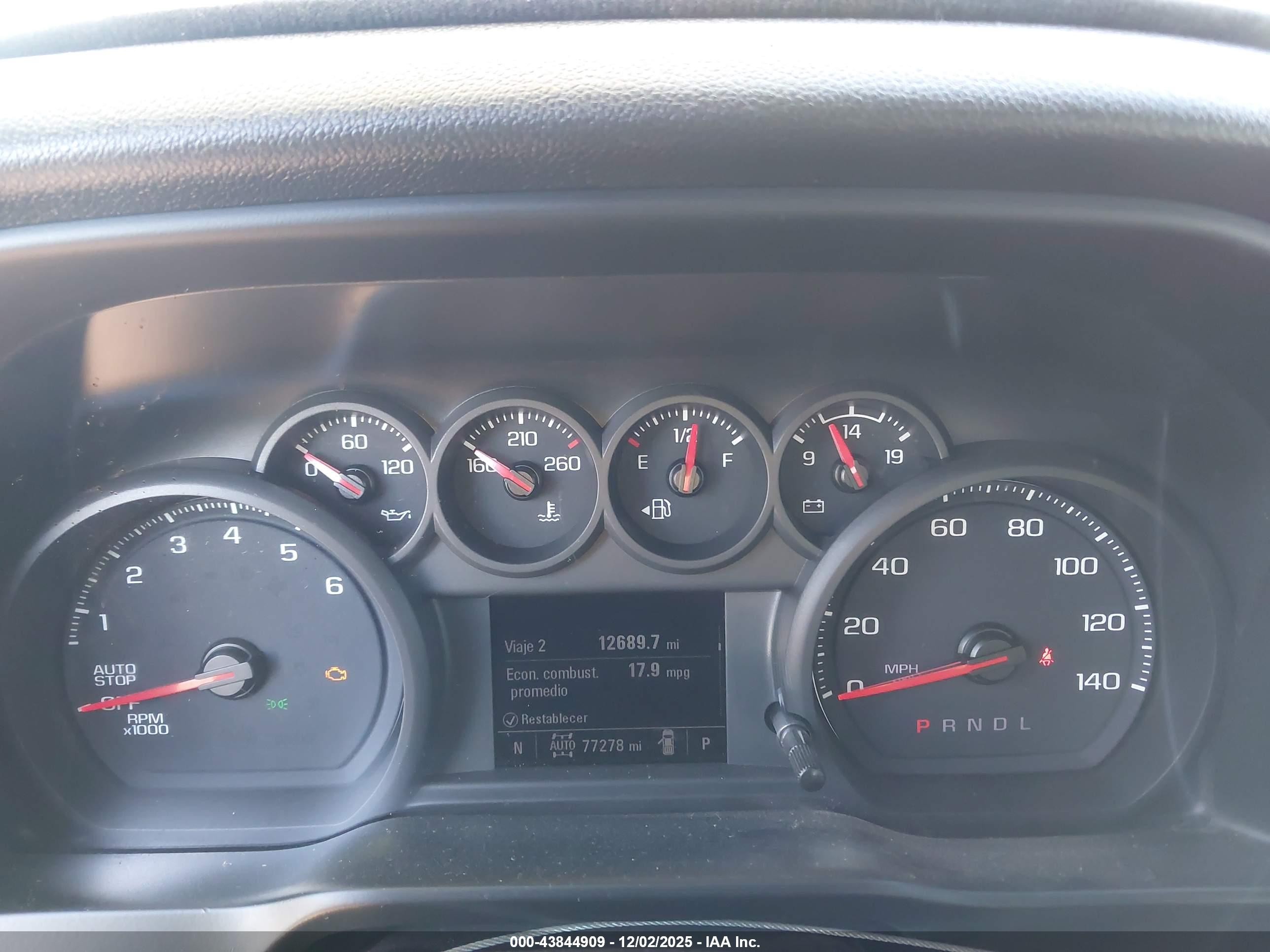 CHEVROLET SILVERADO image 7