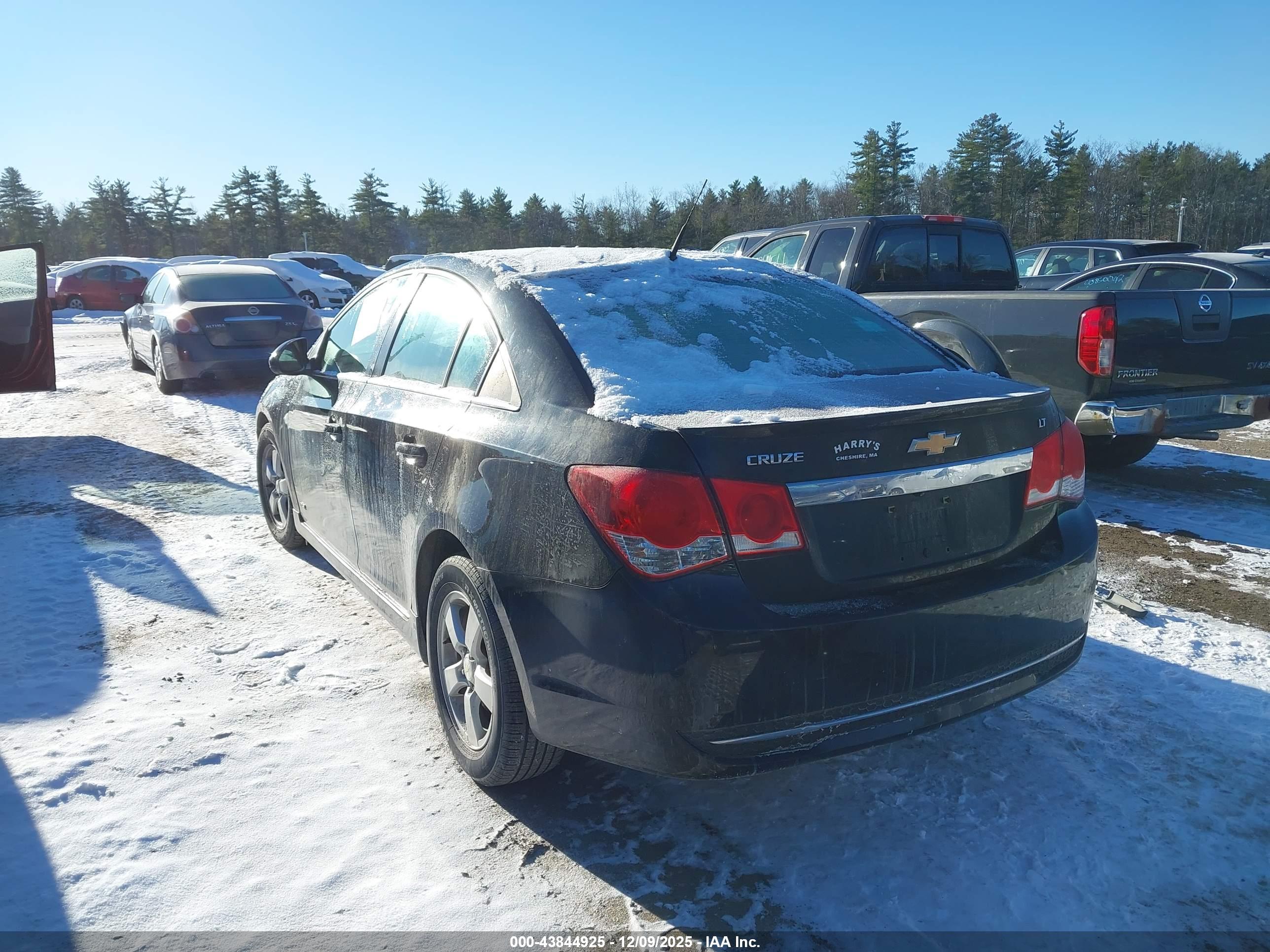 CHEVROLET CRUZE image 3