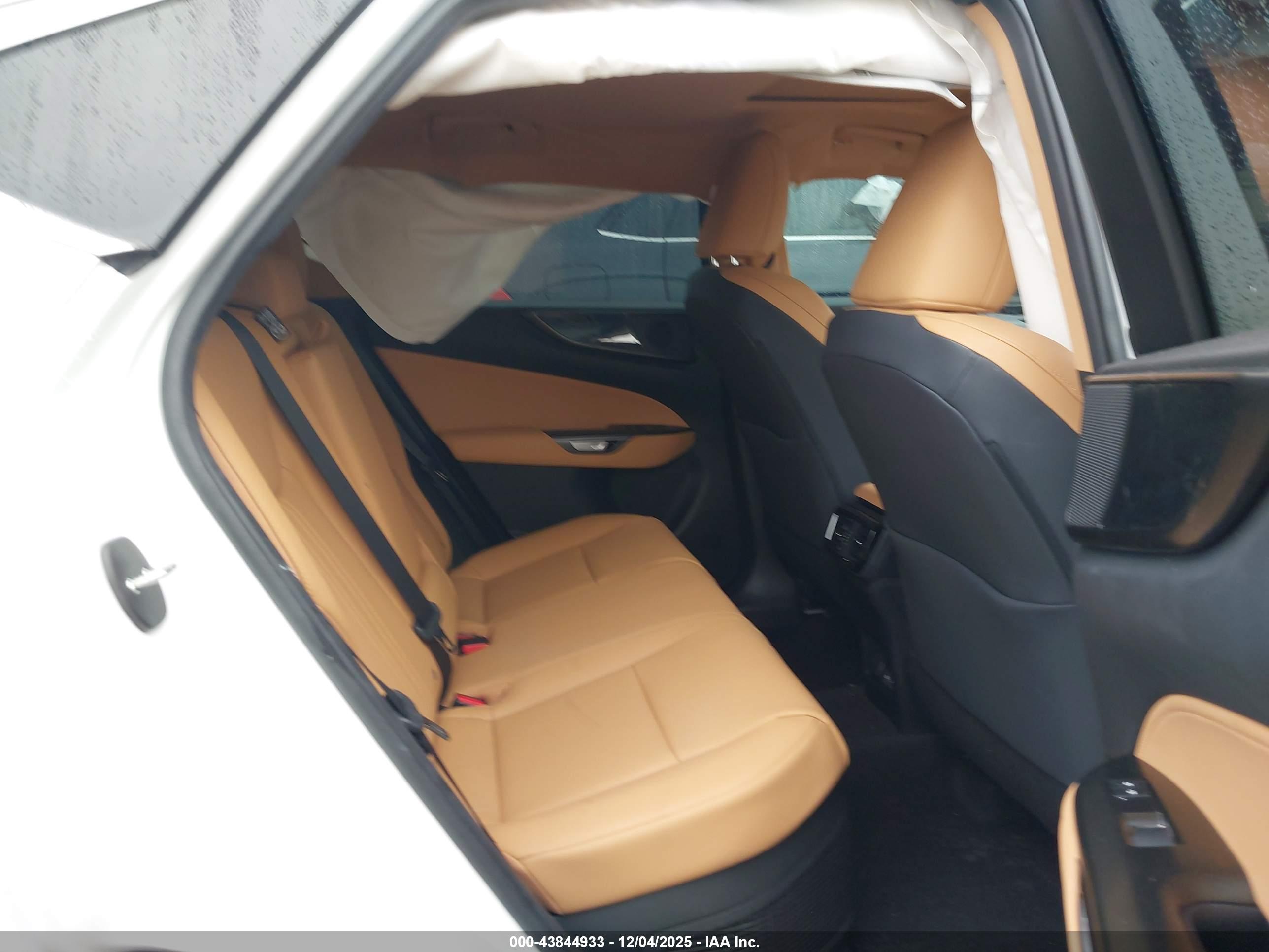 LEXUS NX image 8