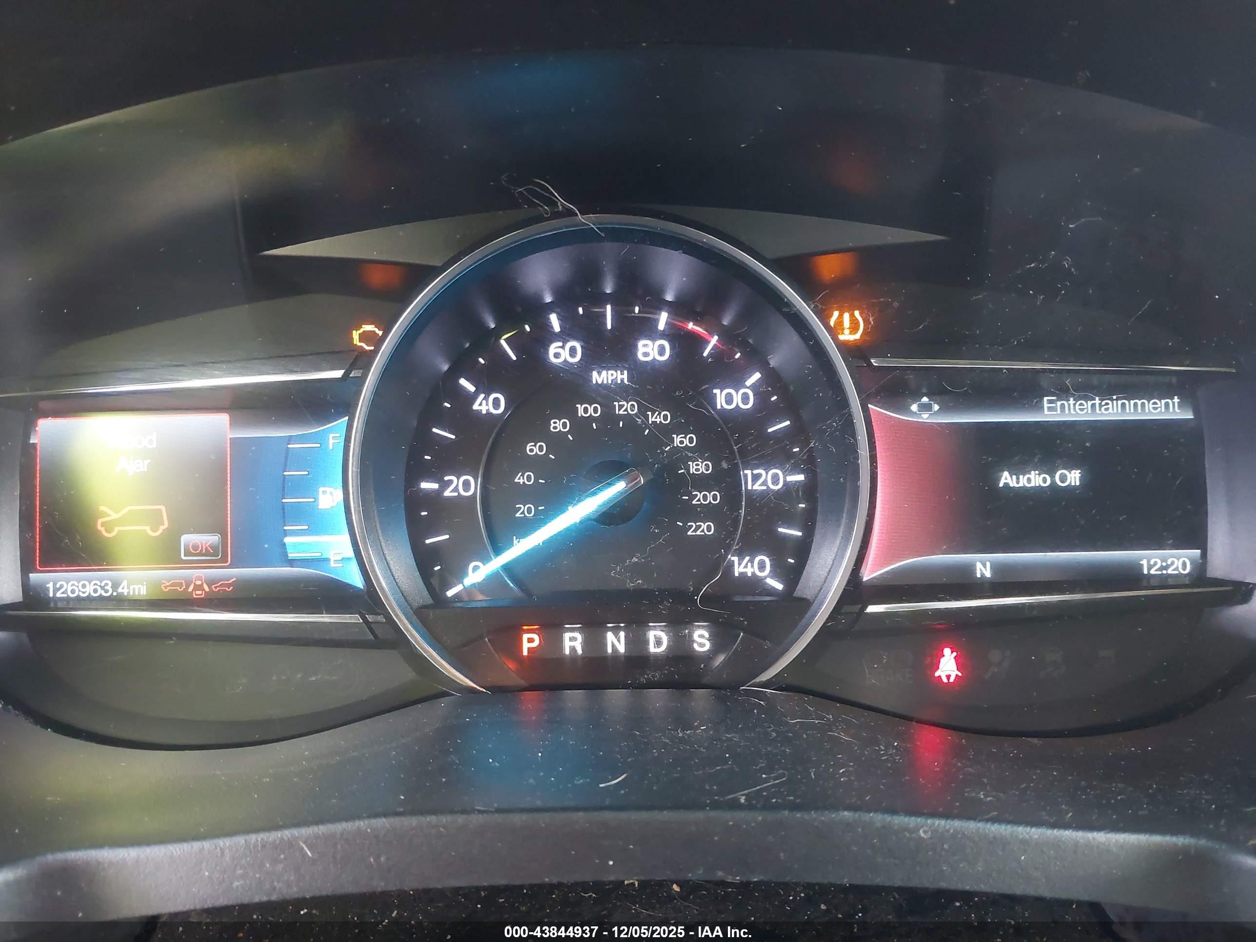 FORD EXPLORER image 7