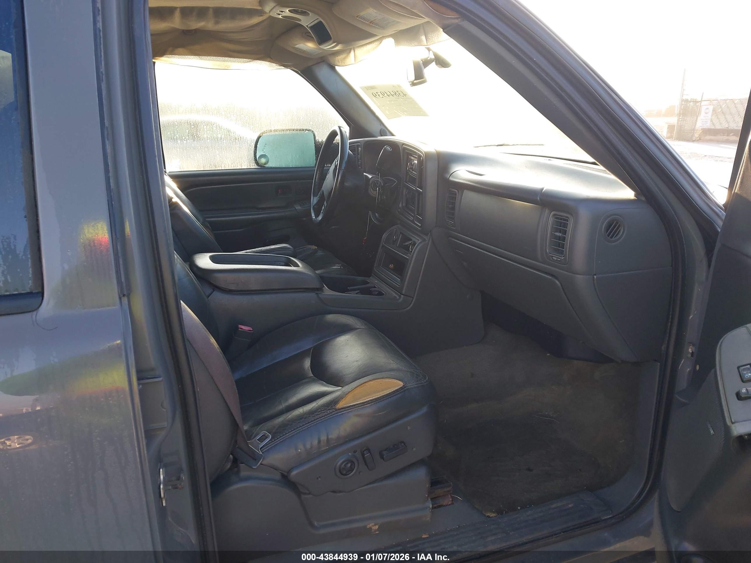 GMC SIERRA image 5