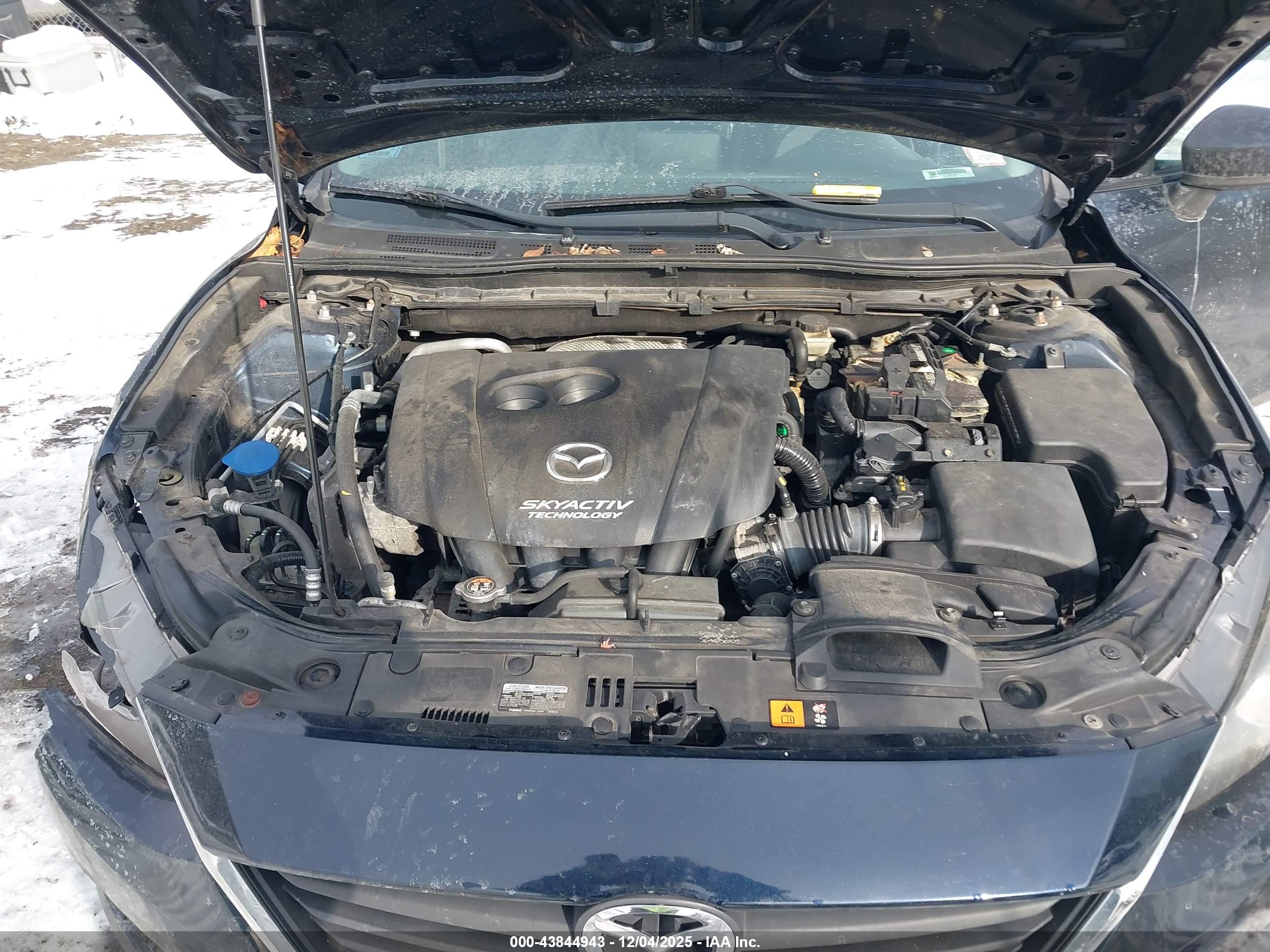 MAZDA MAZDA3 image 10