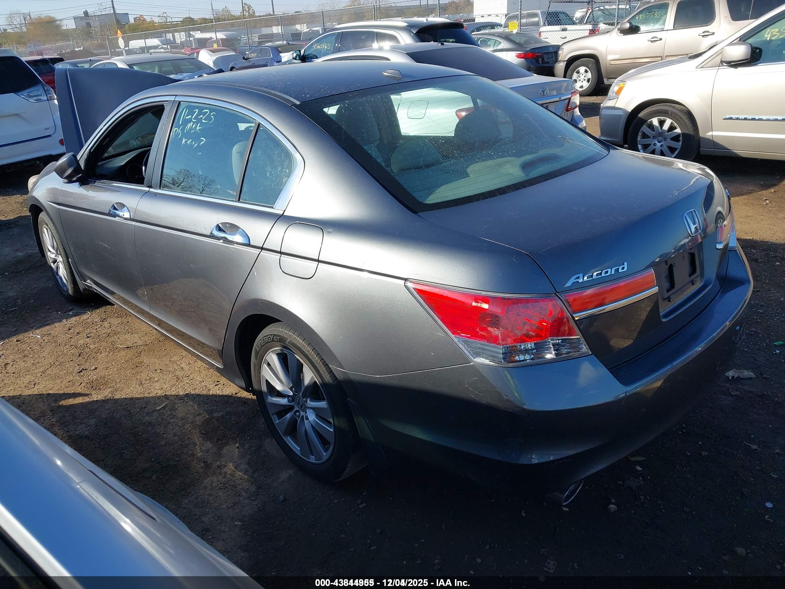 HONDA ACCORD image 3