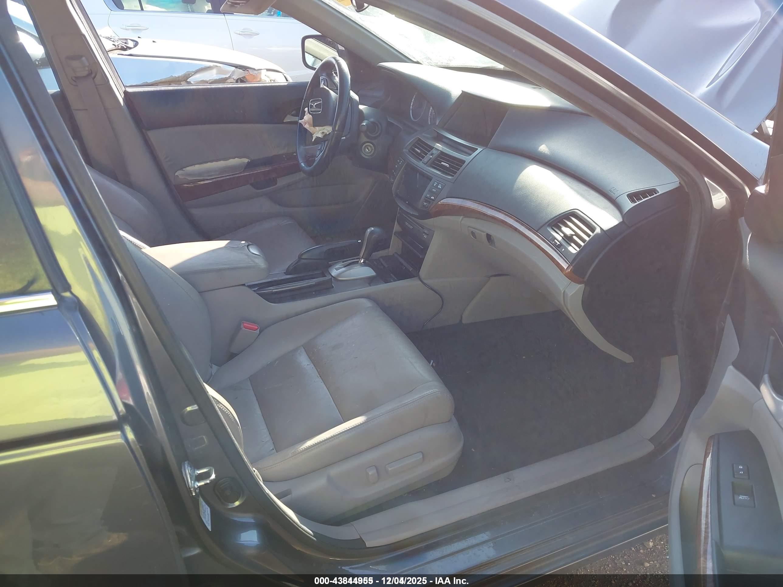 HONDA ACCORD image 5