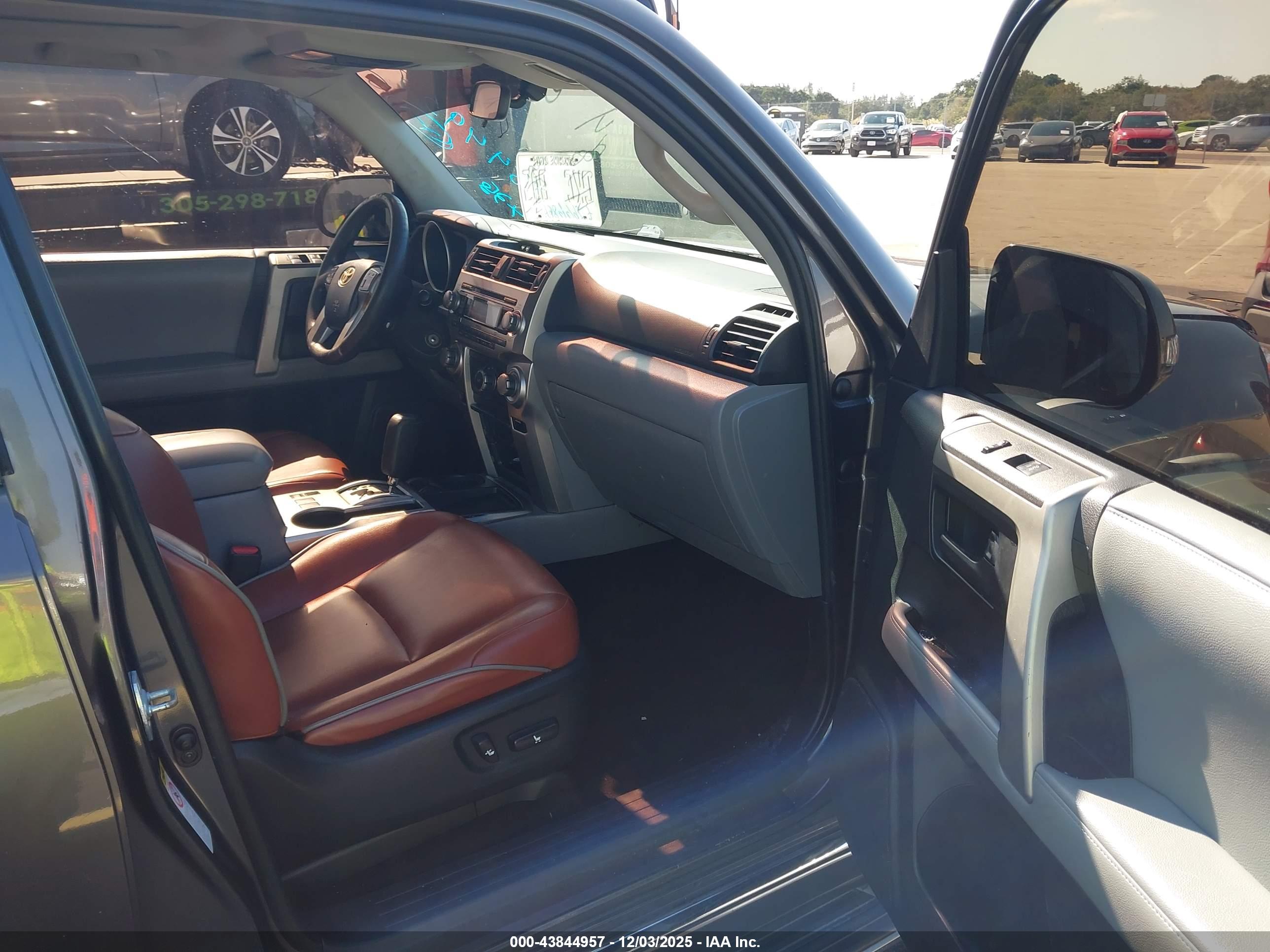 TOYOTA 4RUNNER image 5