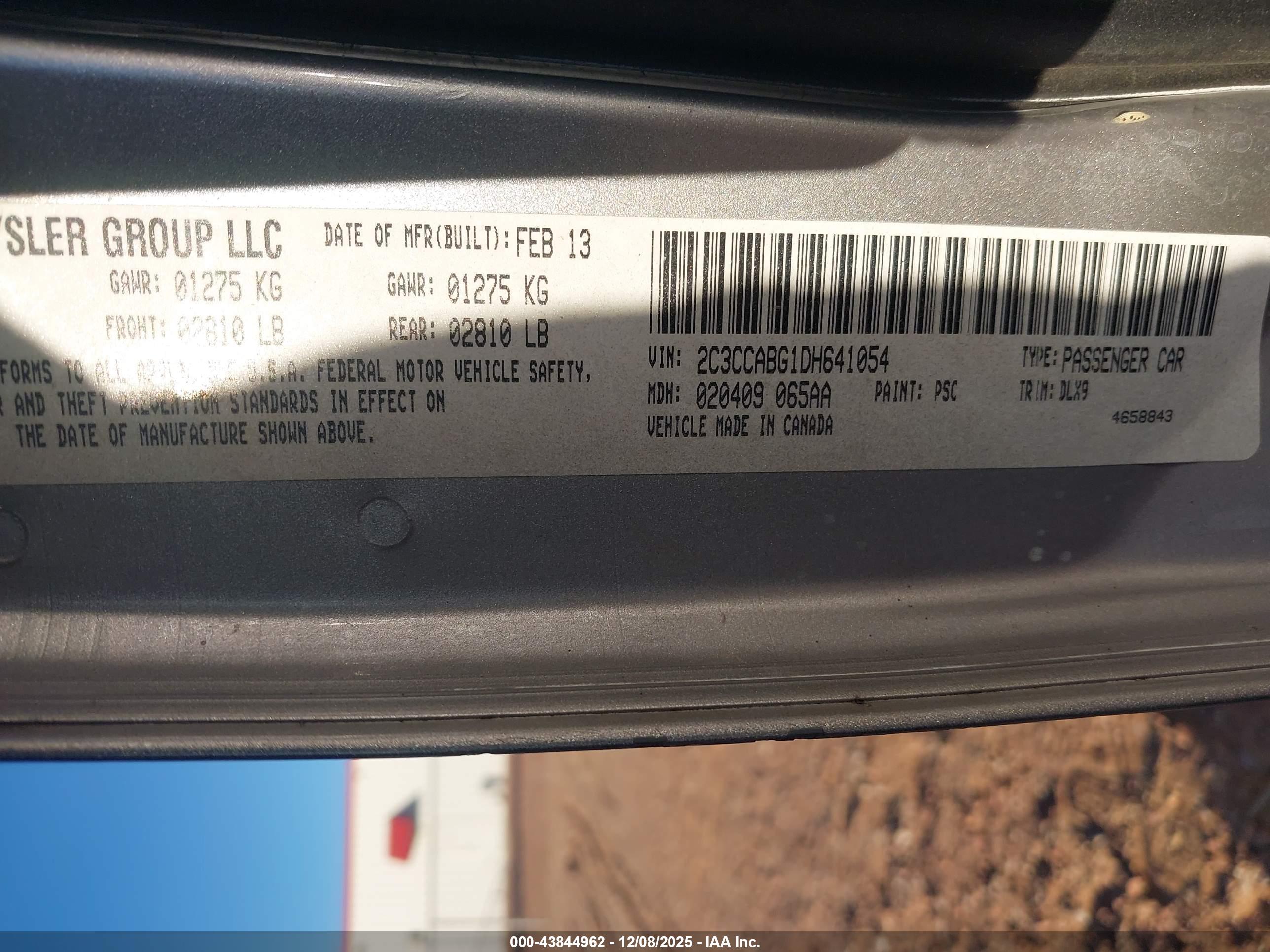 CHRYSLER 300 image 9