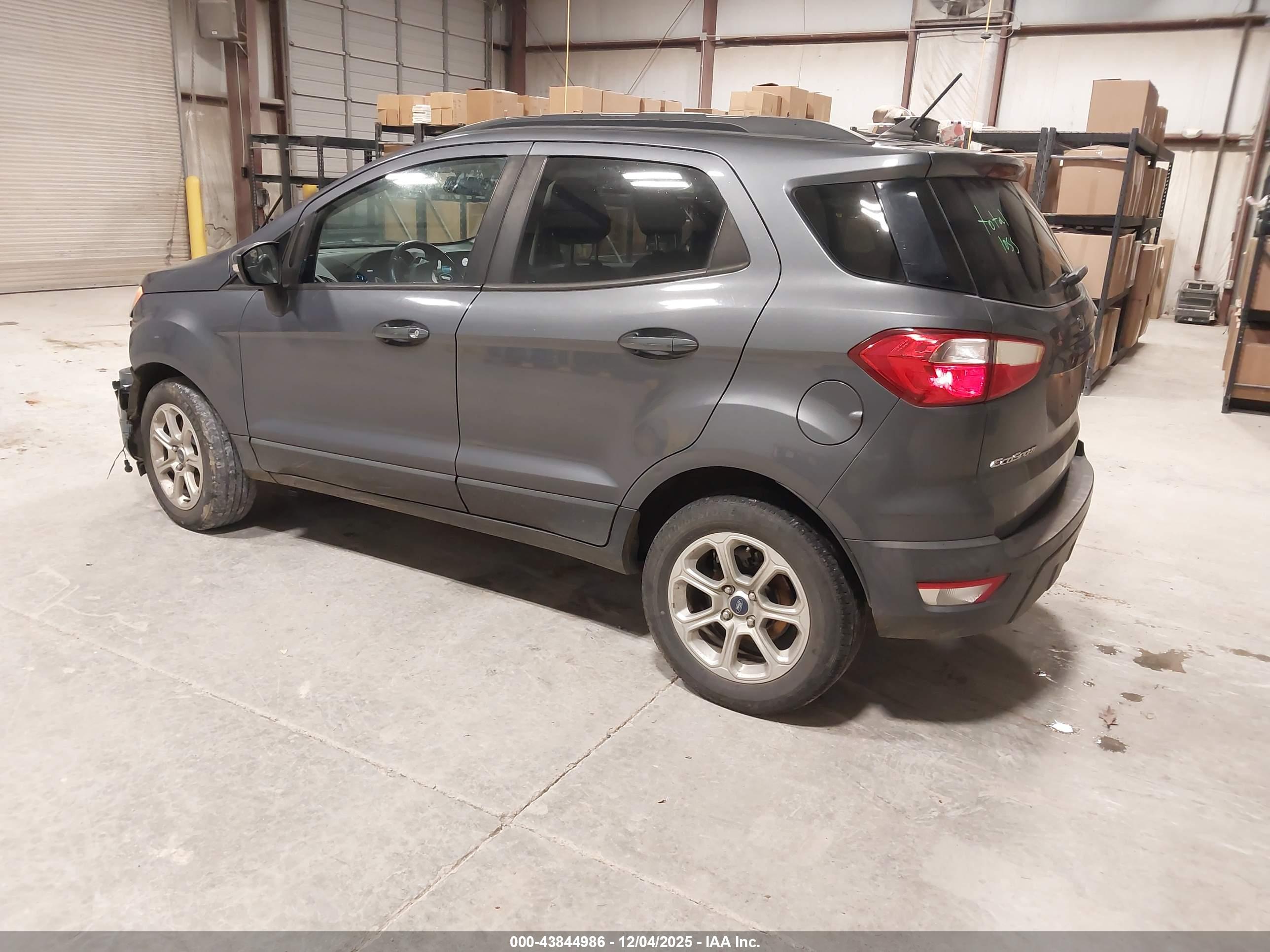 FORD ECOSPORT image 3