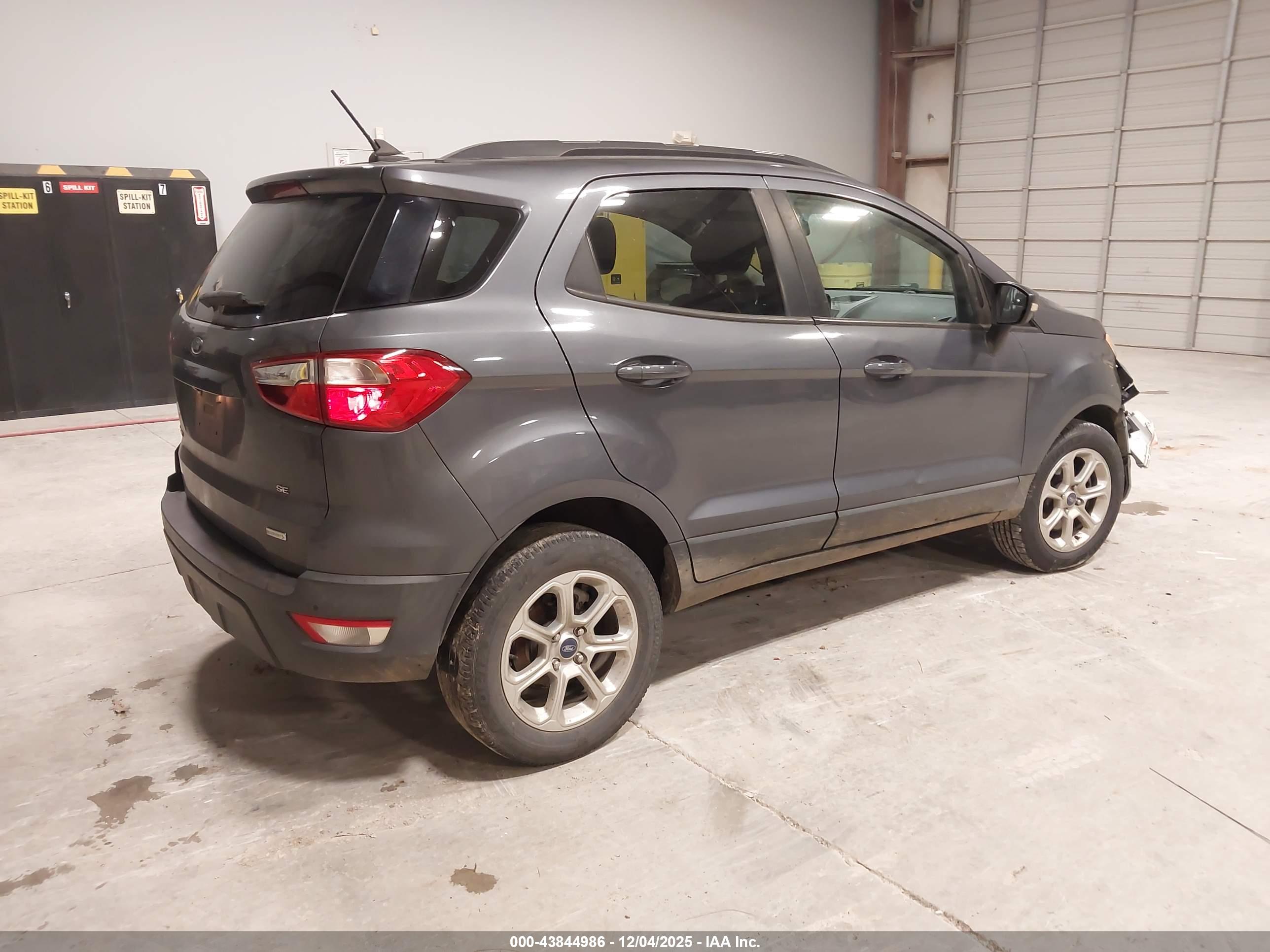 FORD ECOSPORT image 4