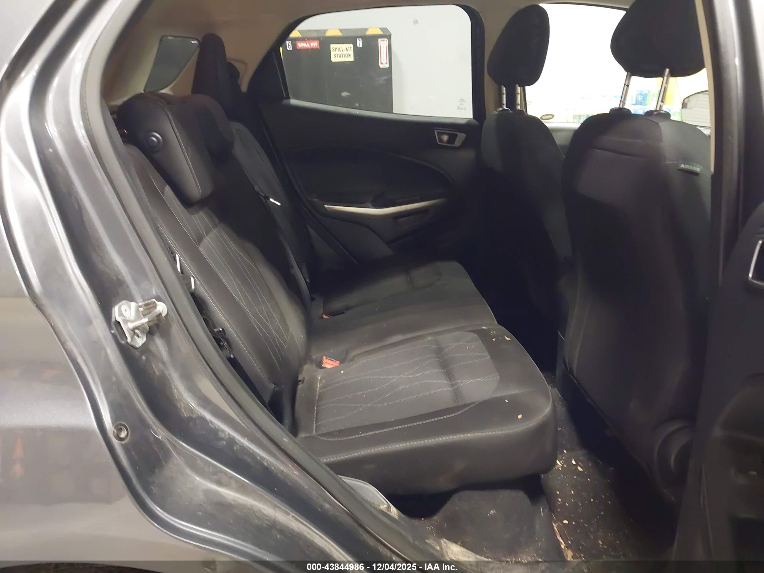 FORD ECOSPORT image 8