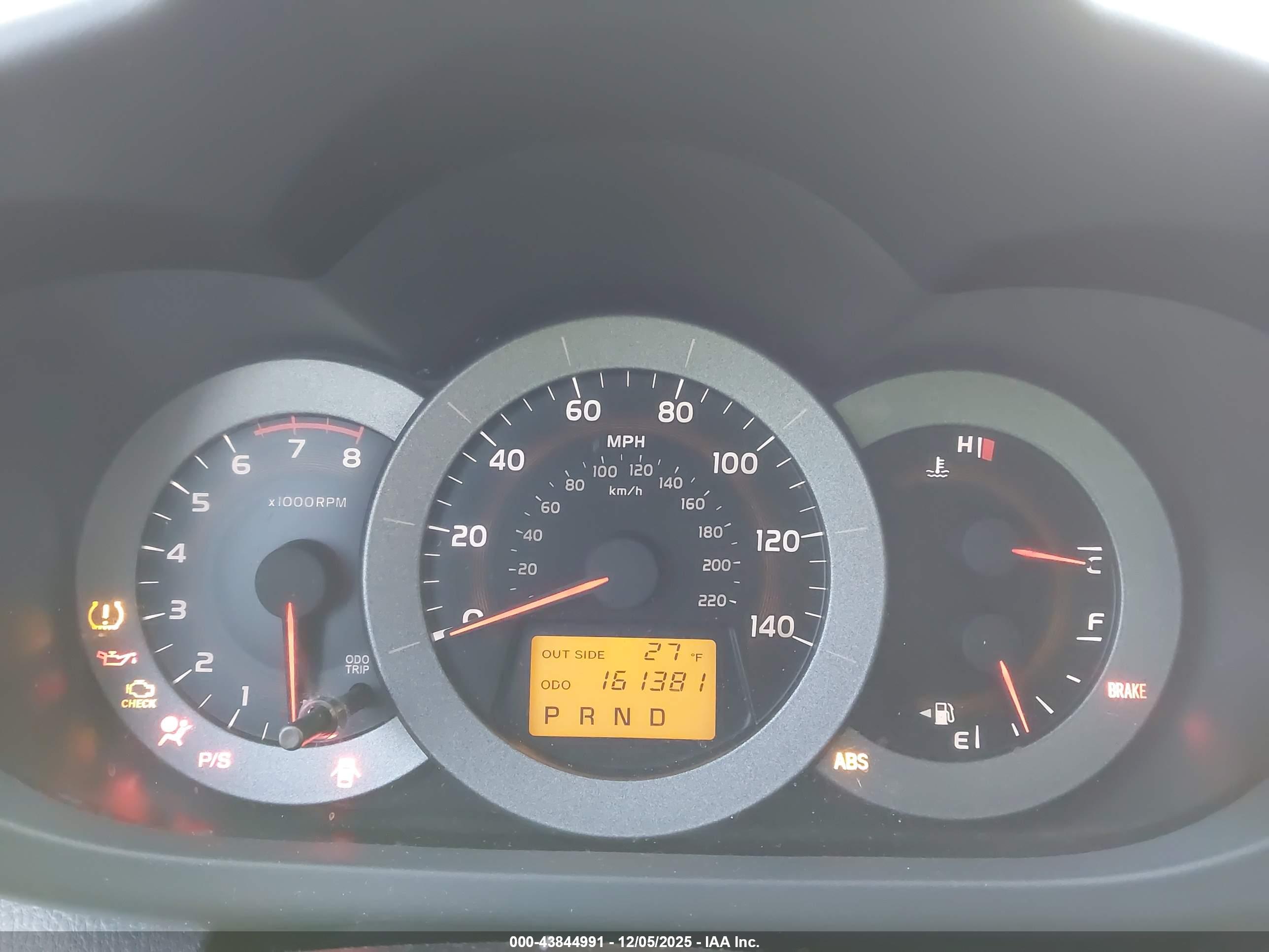 TOYOTA RAV4 image 7