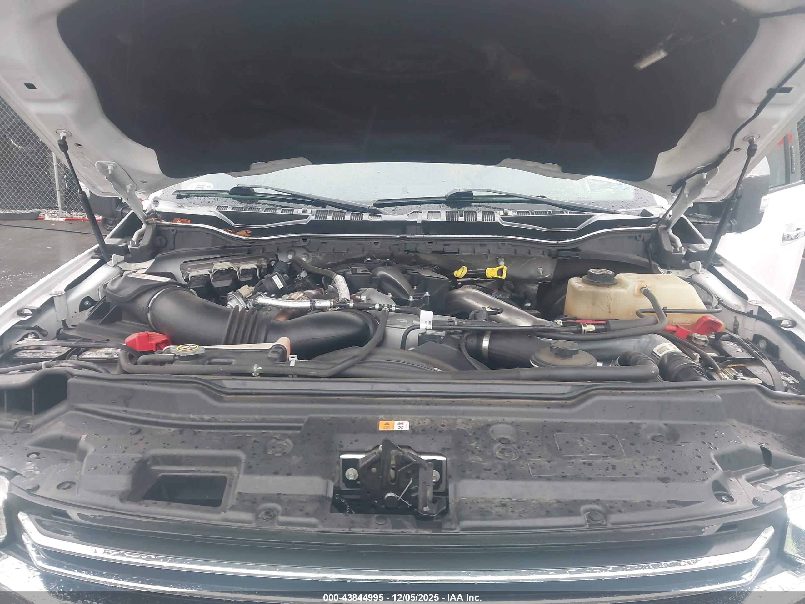 FORD F-250 image 10