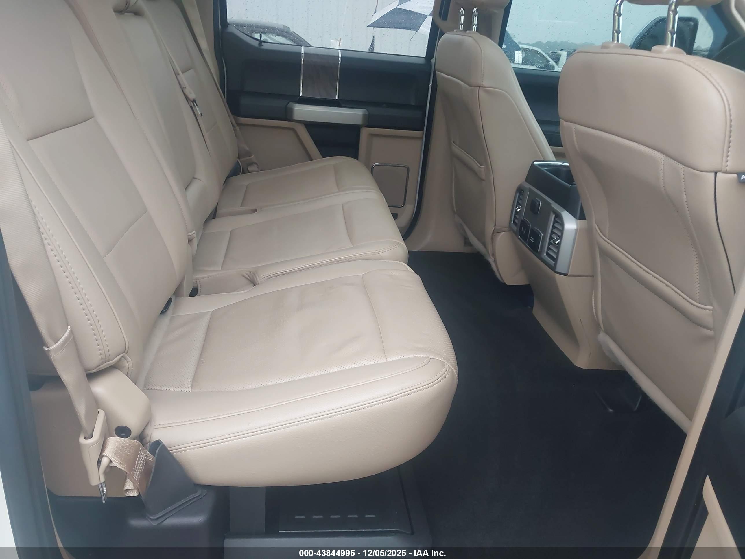 FORD F-250 image 8
