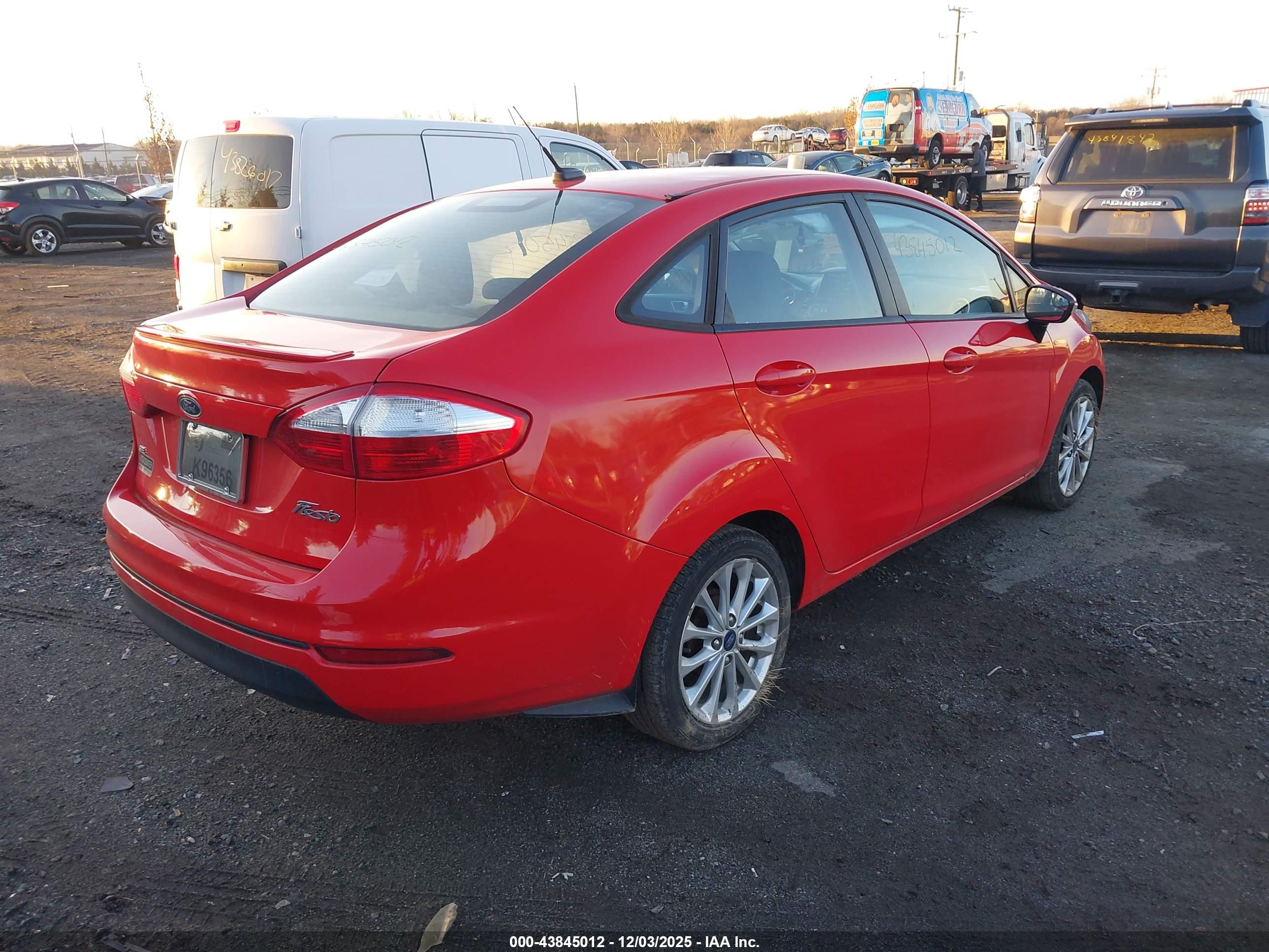 FORD FIESTA image 4