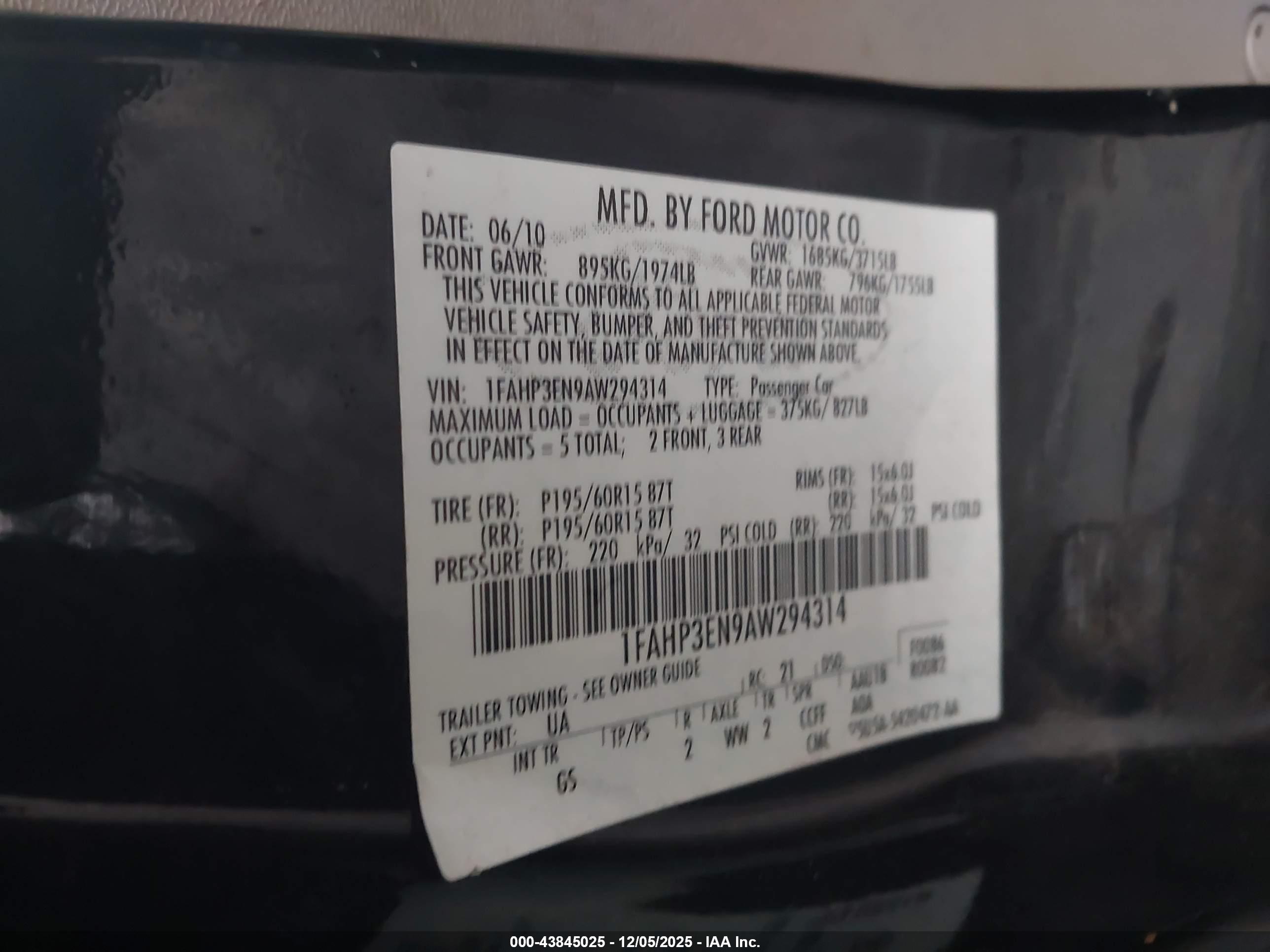 FORD FOCUS image 9