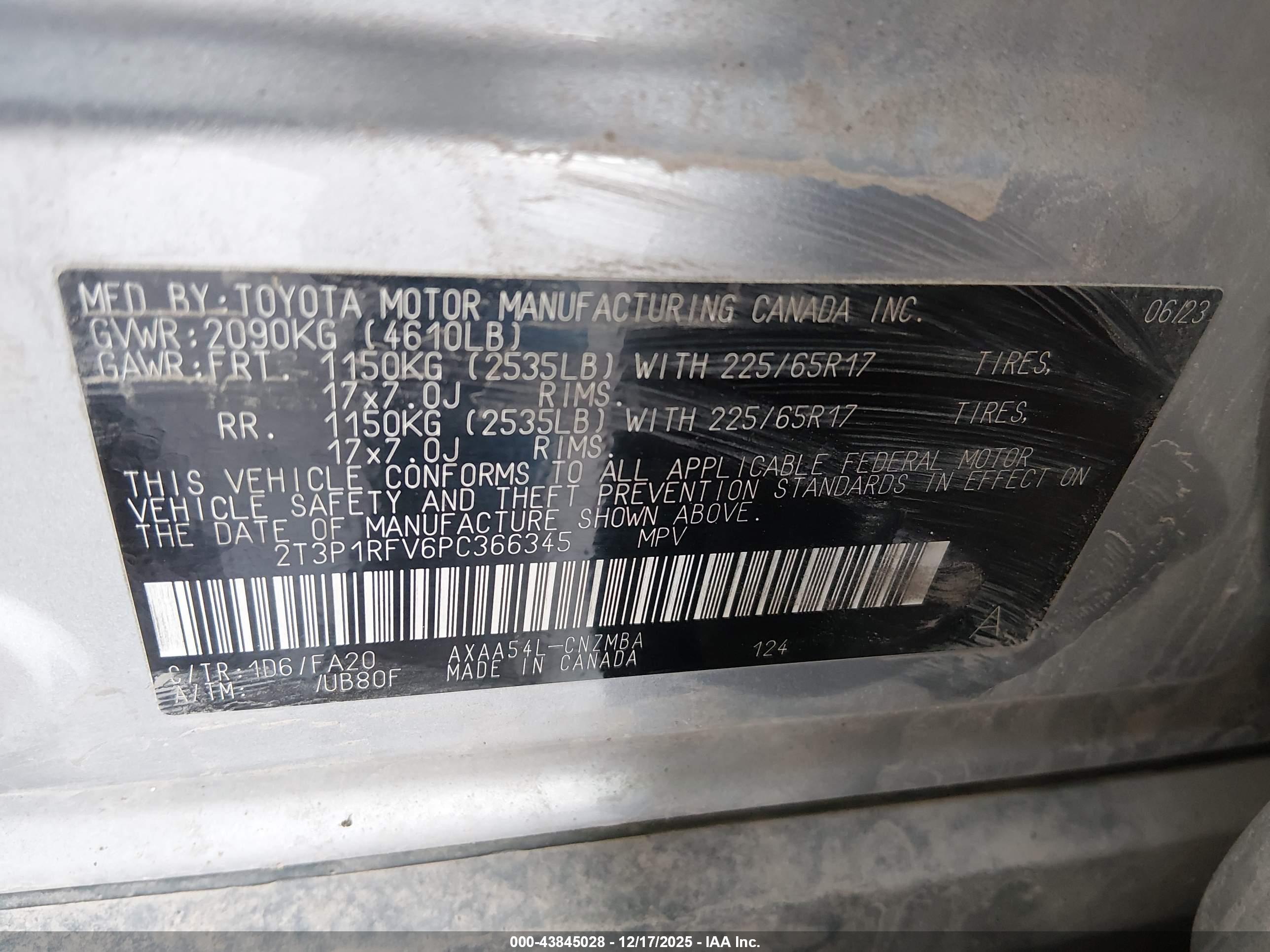 TOYOTA RAV4 image 9
