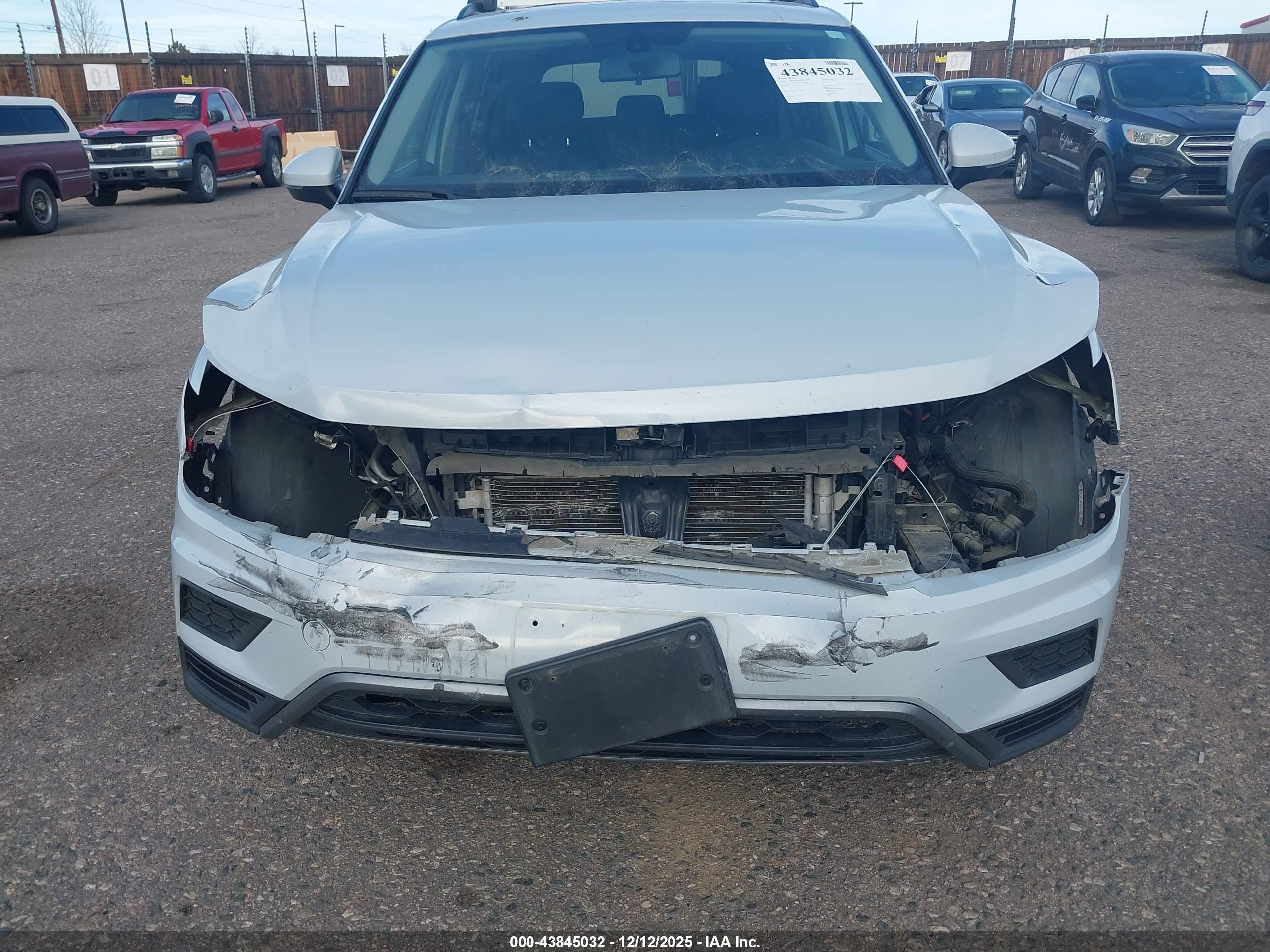 VOLKSWAGEN TIGUAN image 6