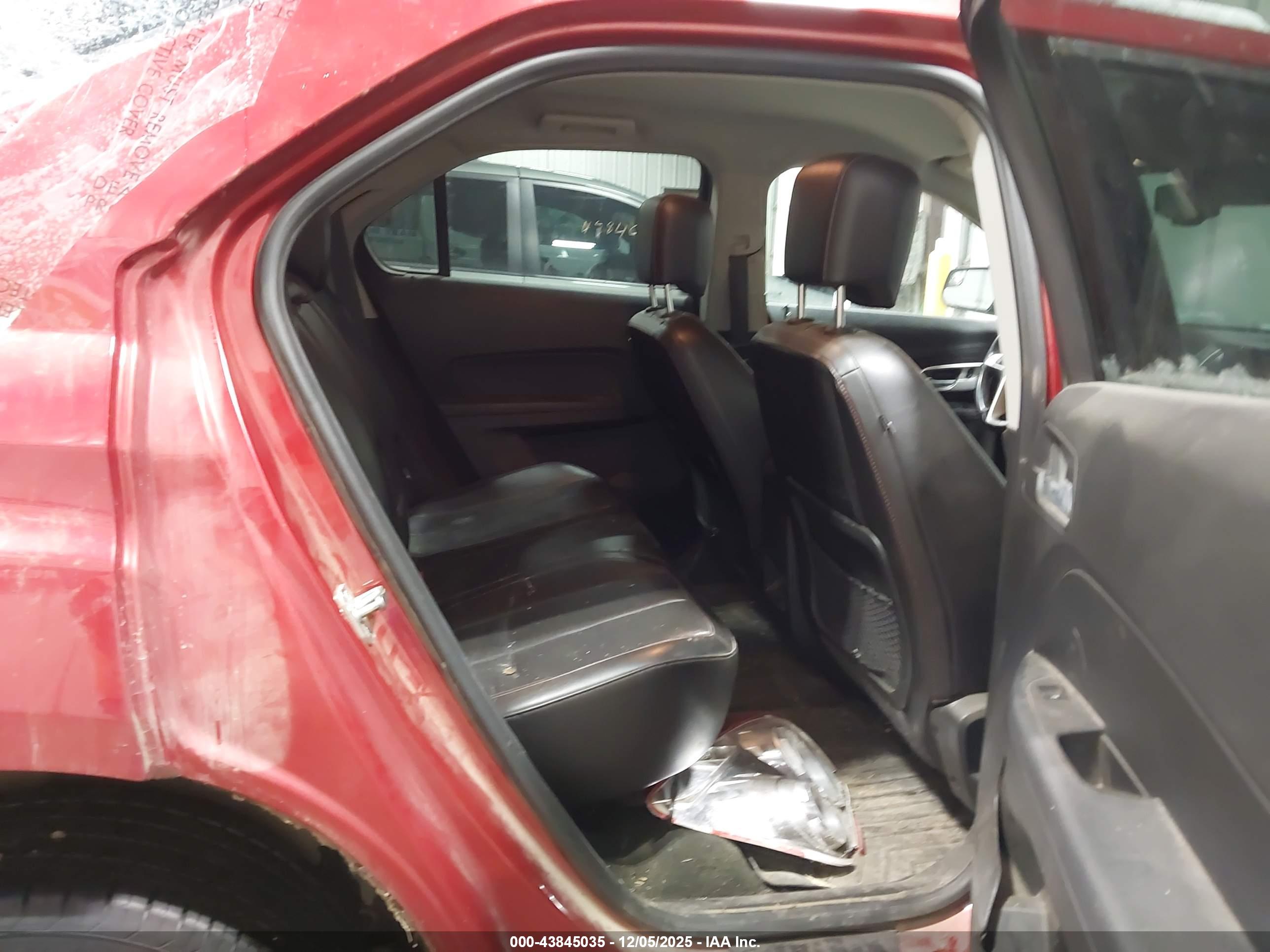 CHEVROLET EQUINOX image 8
