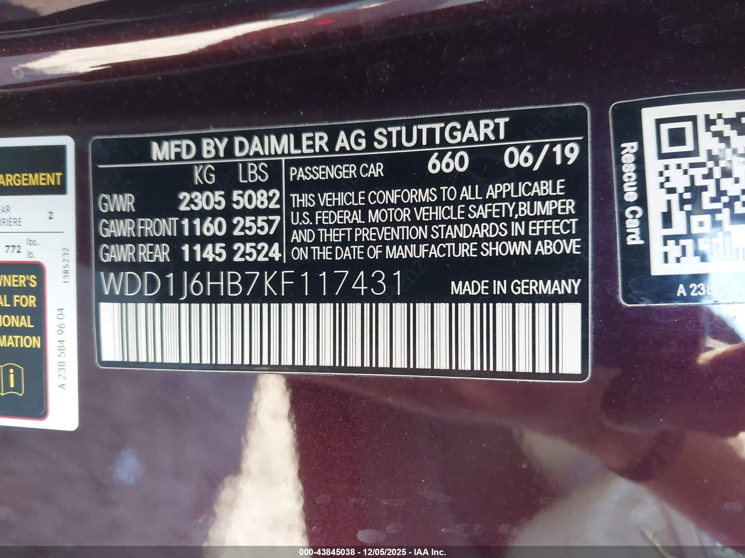MERCEDES-BENZ E image 9