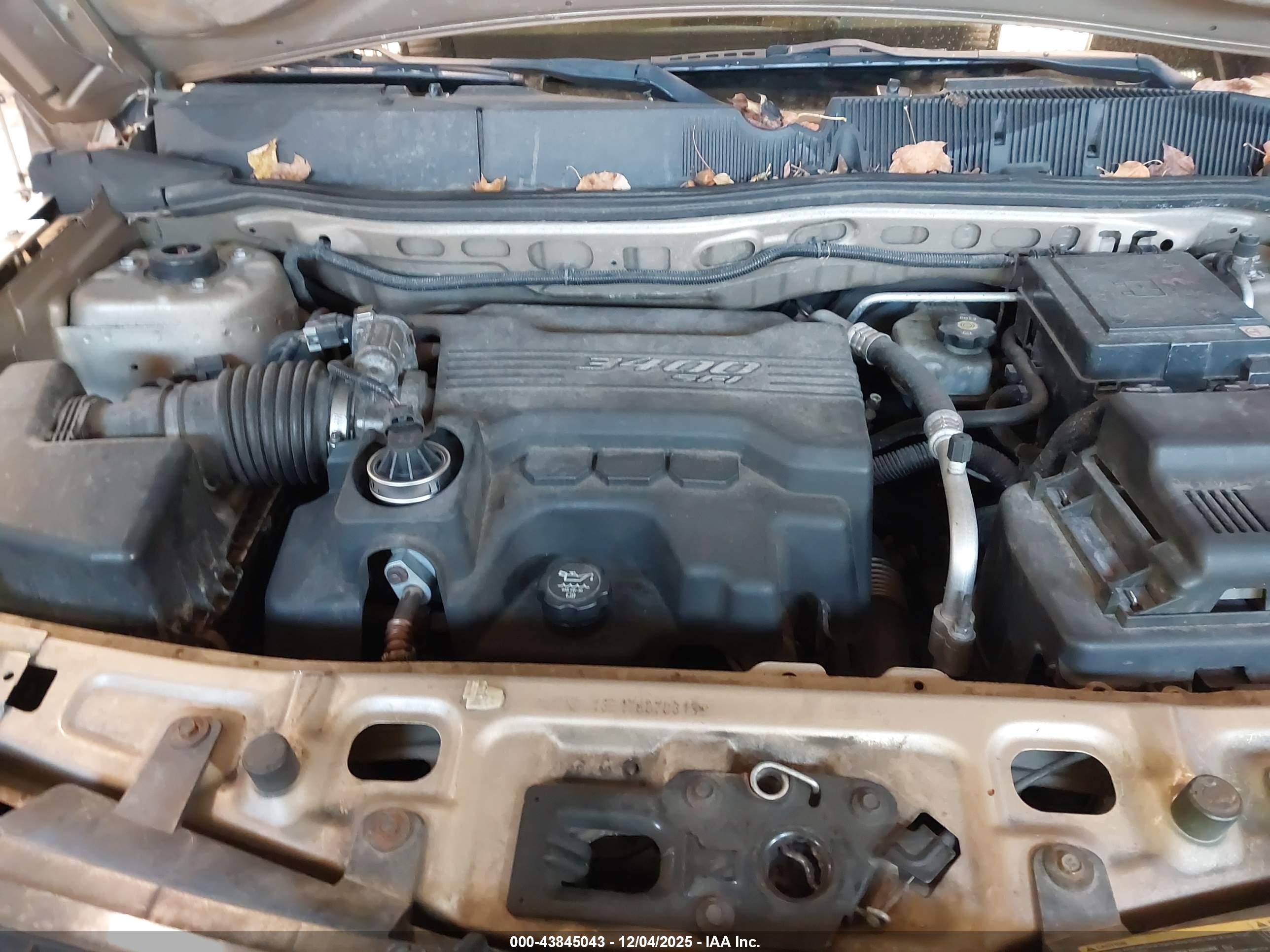 CHEVROLET EQUINOX image 10