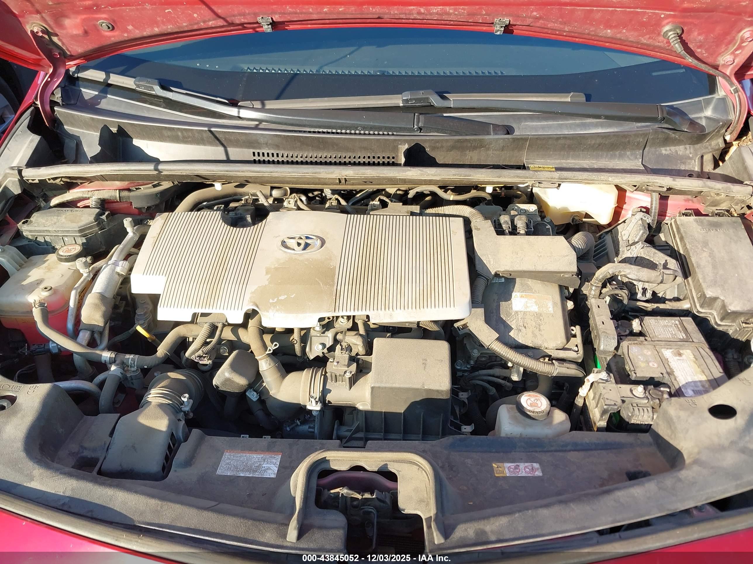 TOYOTA PRIUS image 10