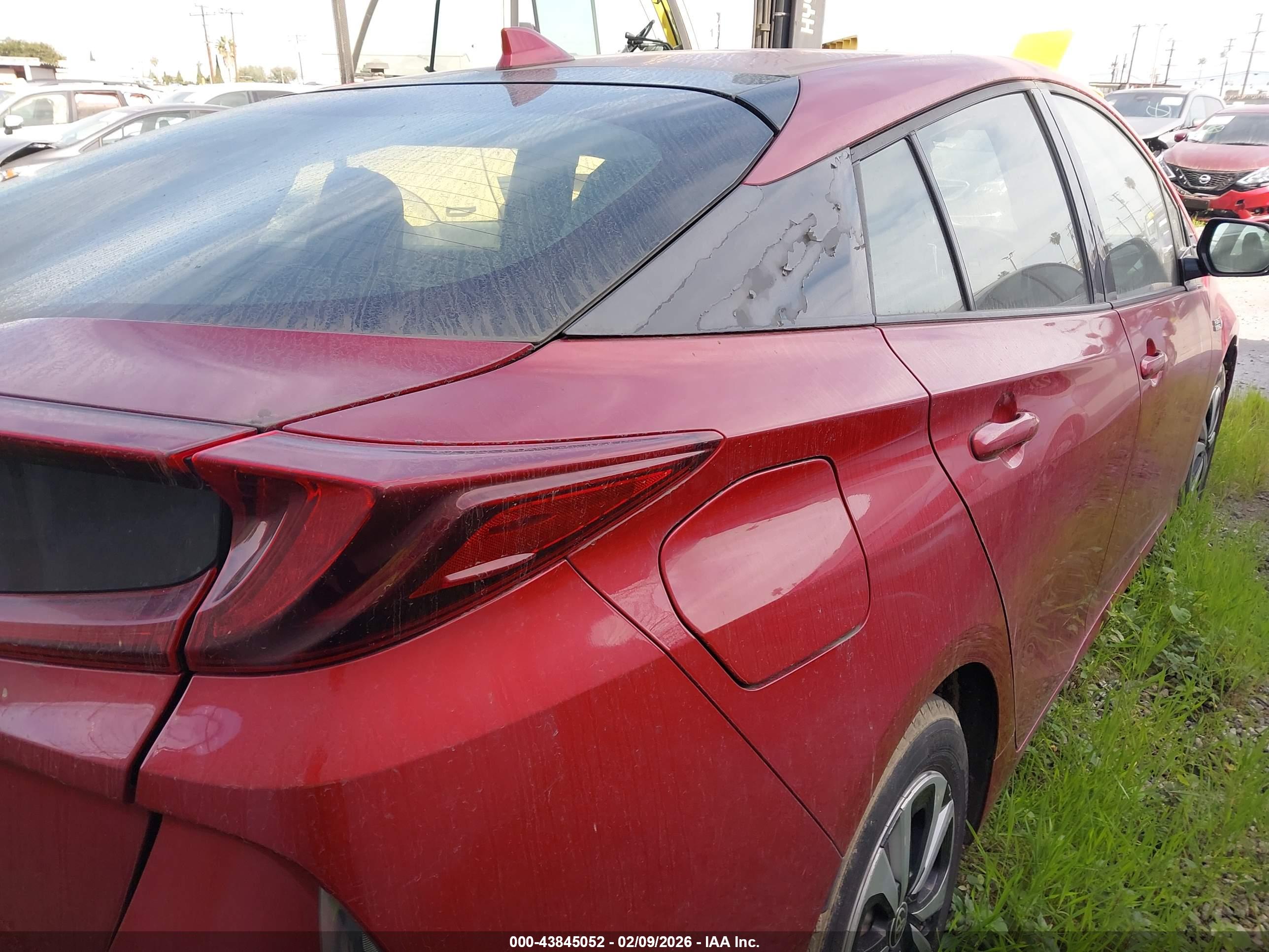 TOYOTA PRIUS image 4