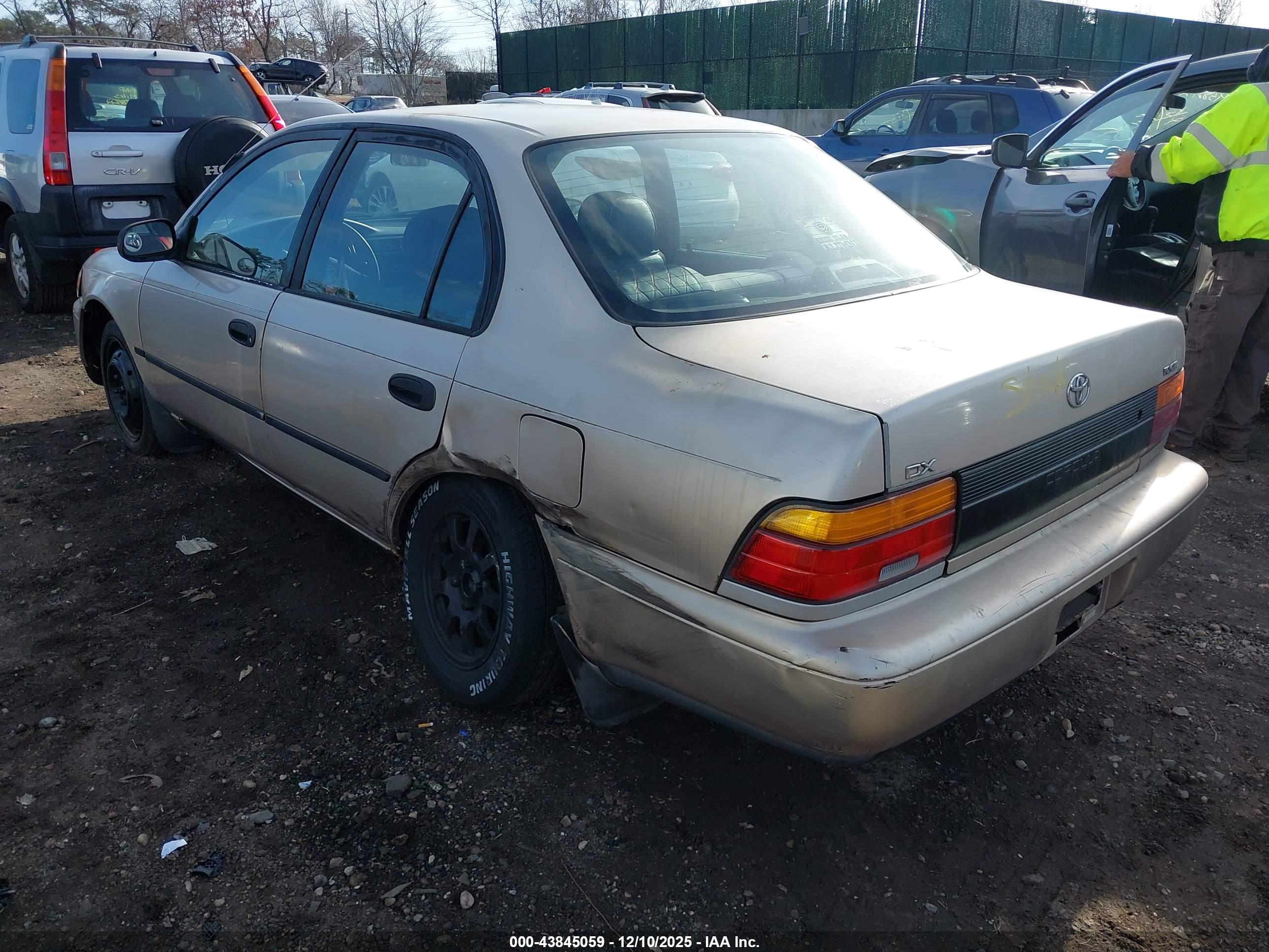 TOYOTA COROLLA image 3