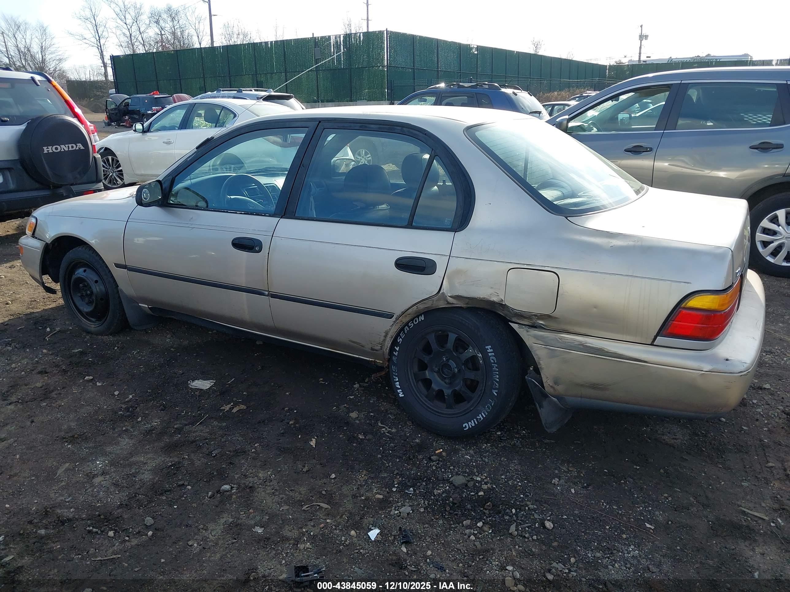 TOYOTA COROLLA image 6