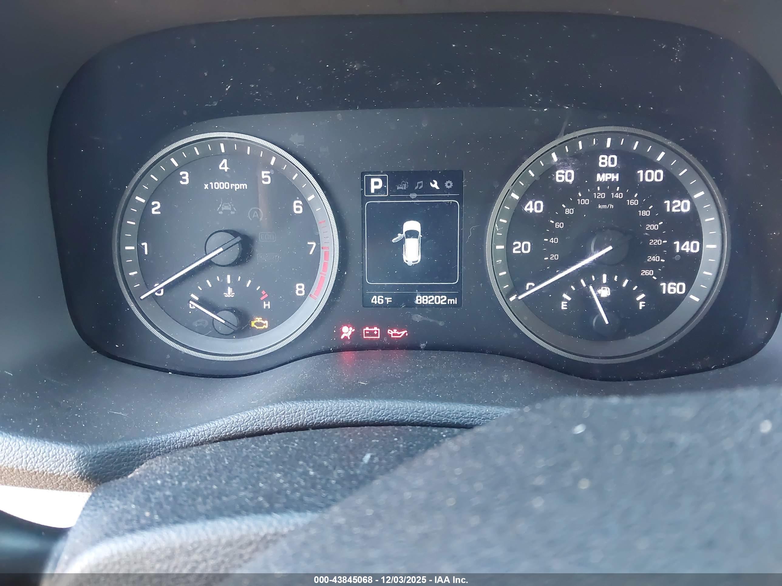 HYUNDAI TUCSON image 7