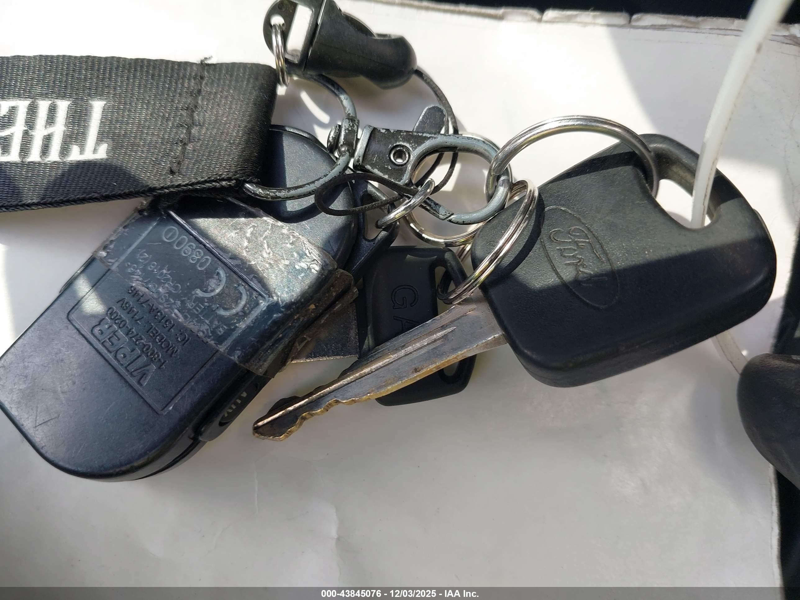 FORD FOCUS image 11