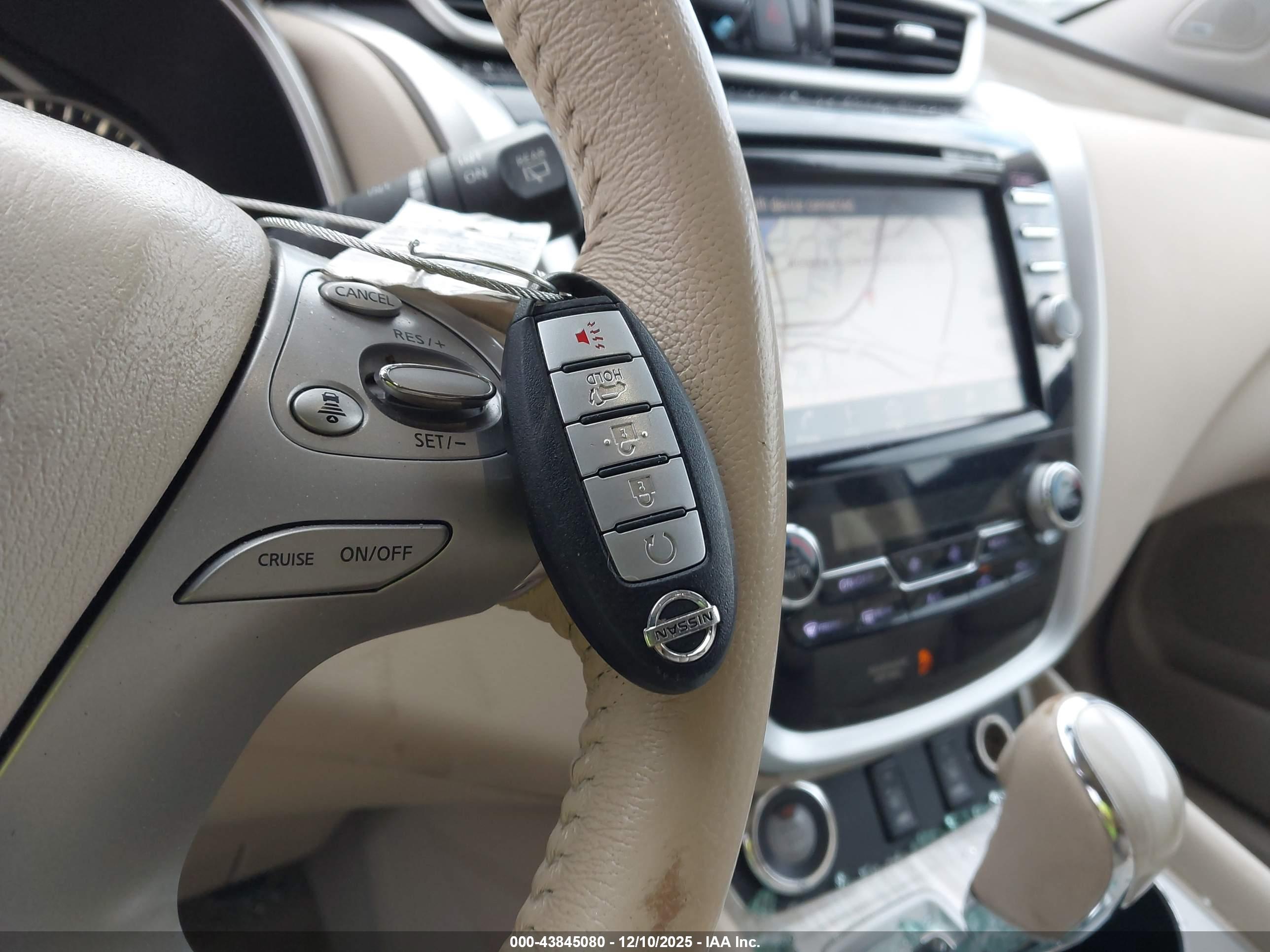 NISSAN MURANO image 11