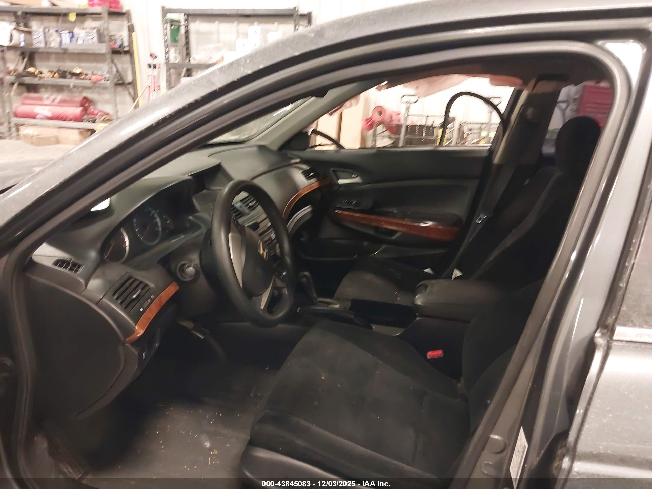 HONDA ACCORD image 5